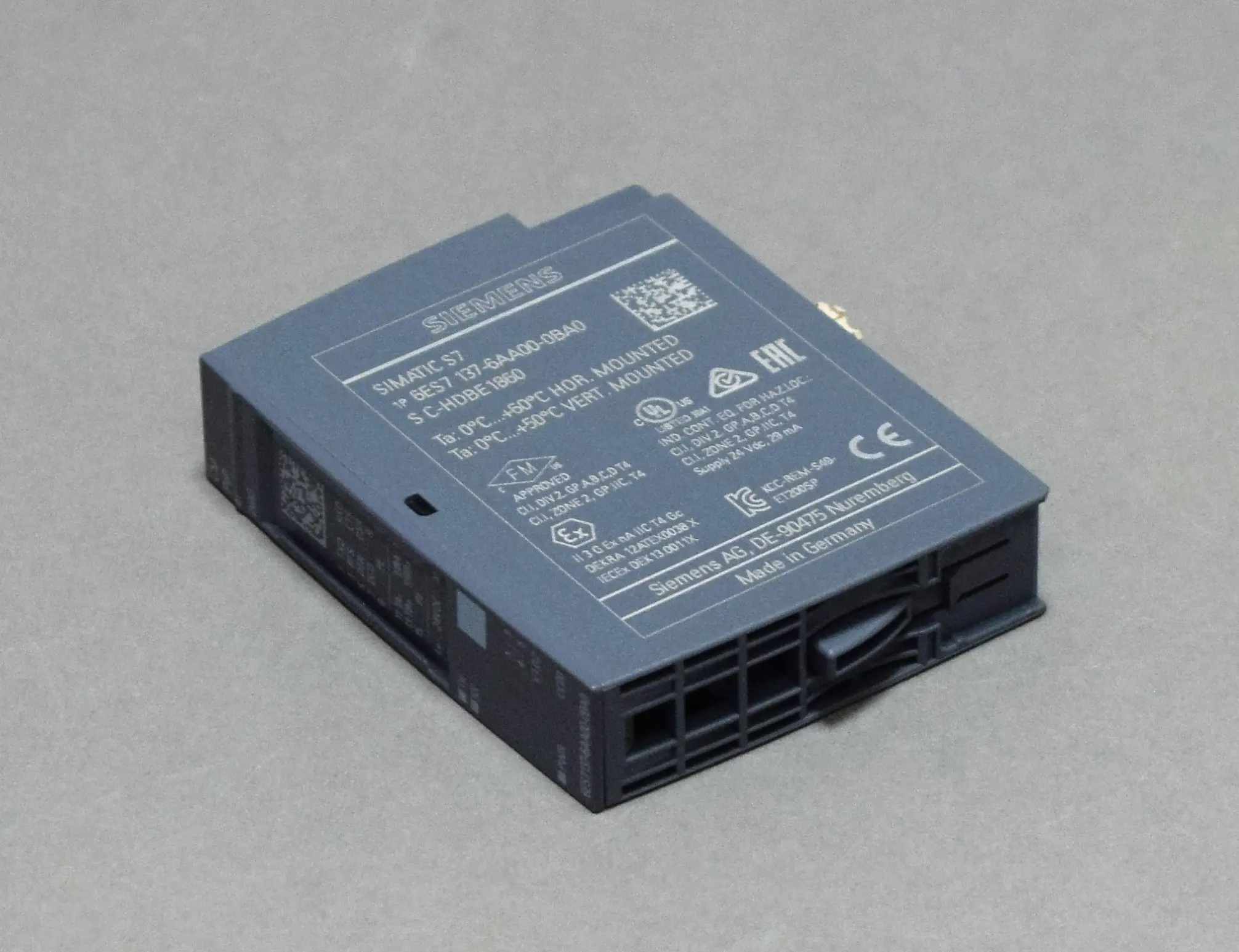 Produktfoto 1 von 6ES7137-6AA00-0BA0