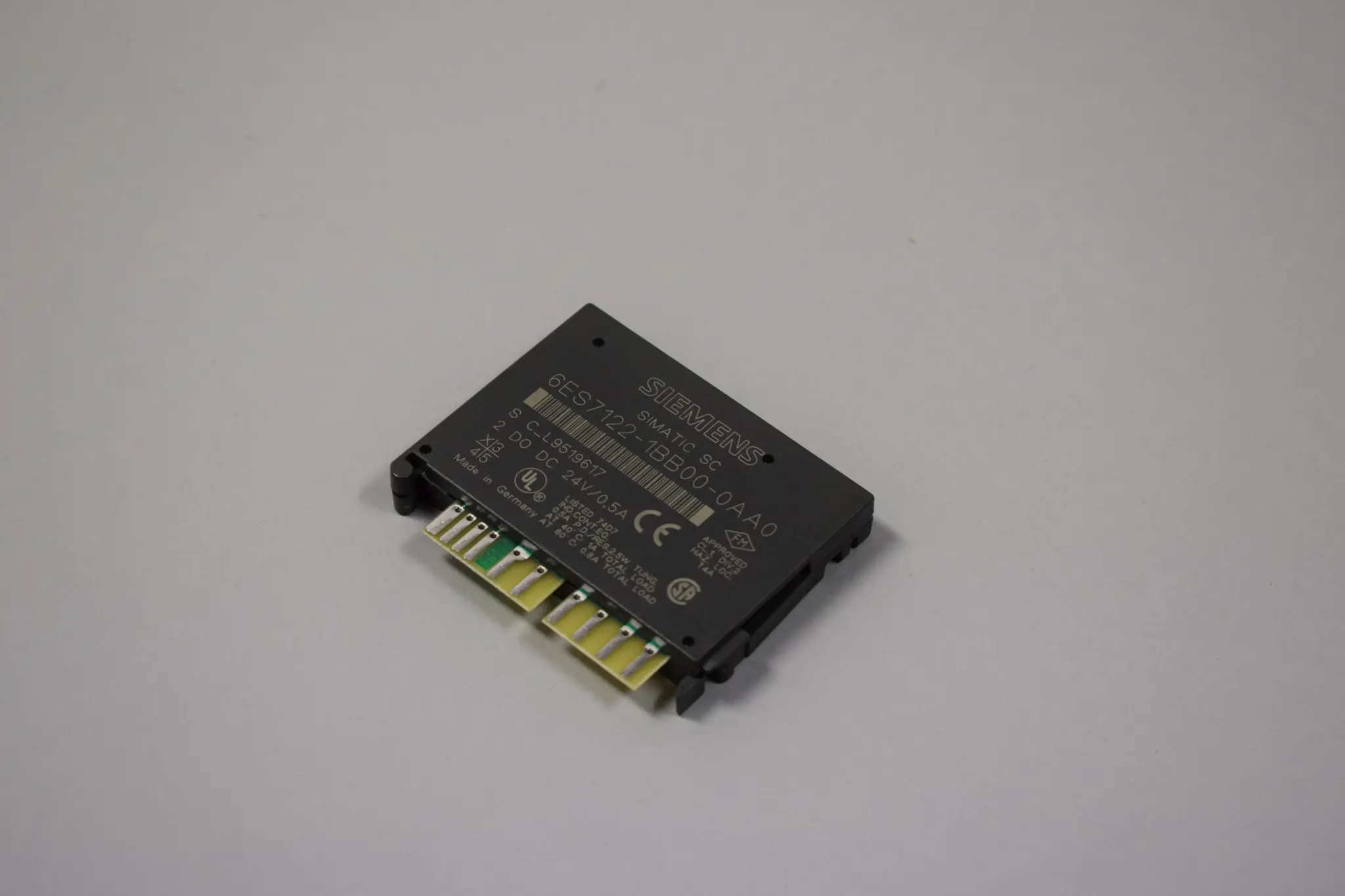Produktfoto 1 von 6ES7122-1BB00-0AA0