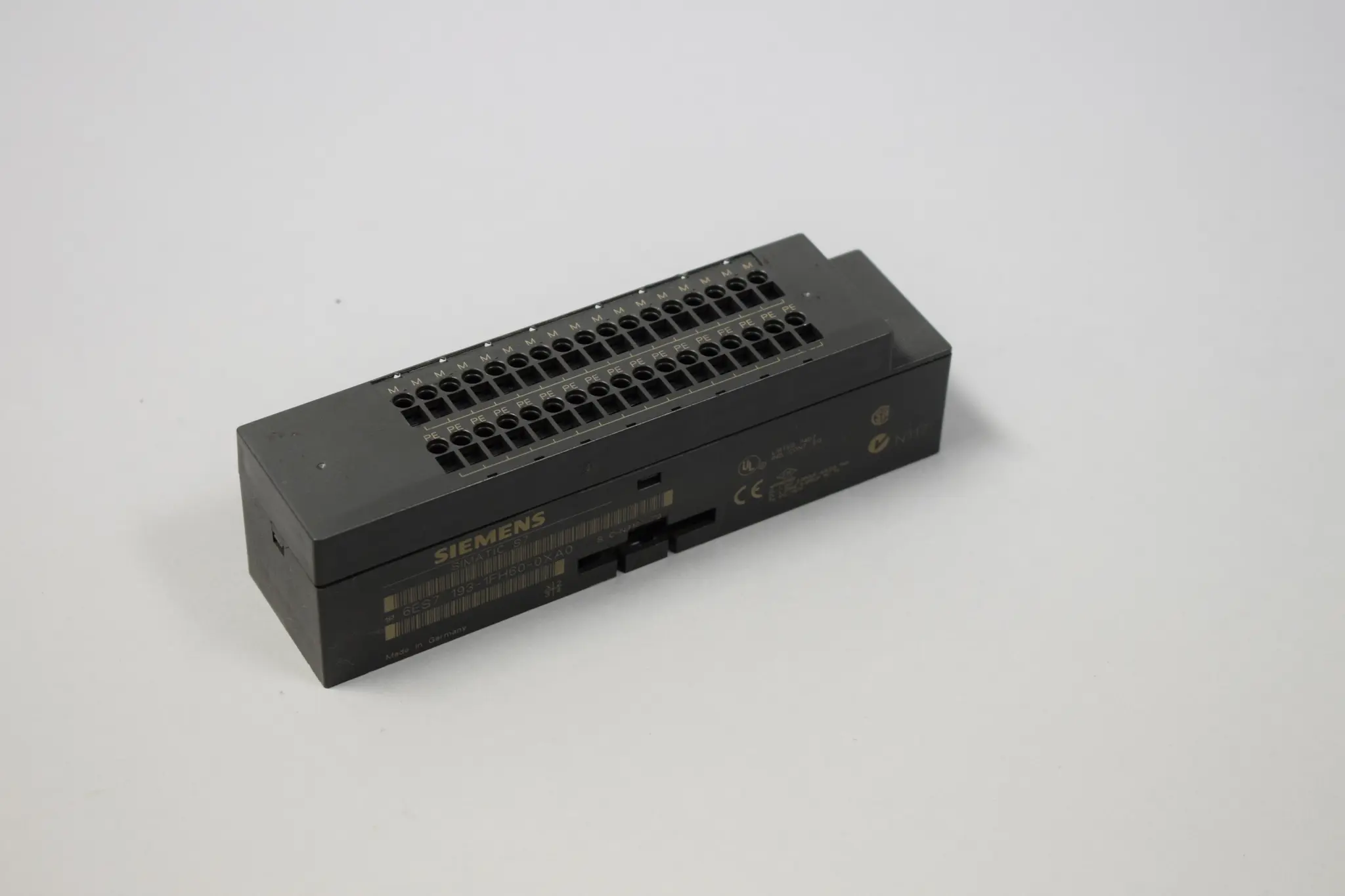Produktfoto 1 von 6ES7193-1FH60-0XA0