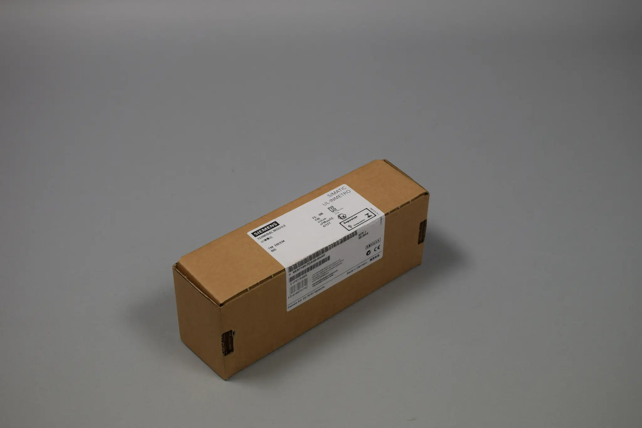 Produktfoto 1 von 6ES7193-7CA00-0AA0
