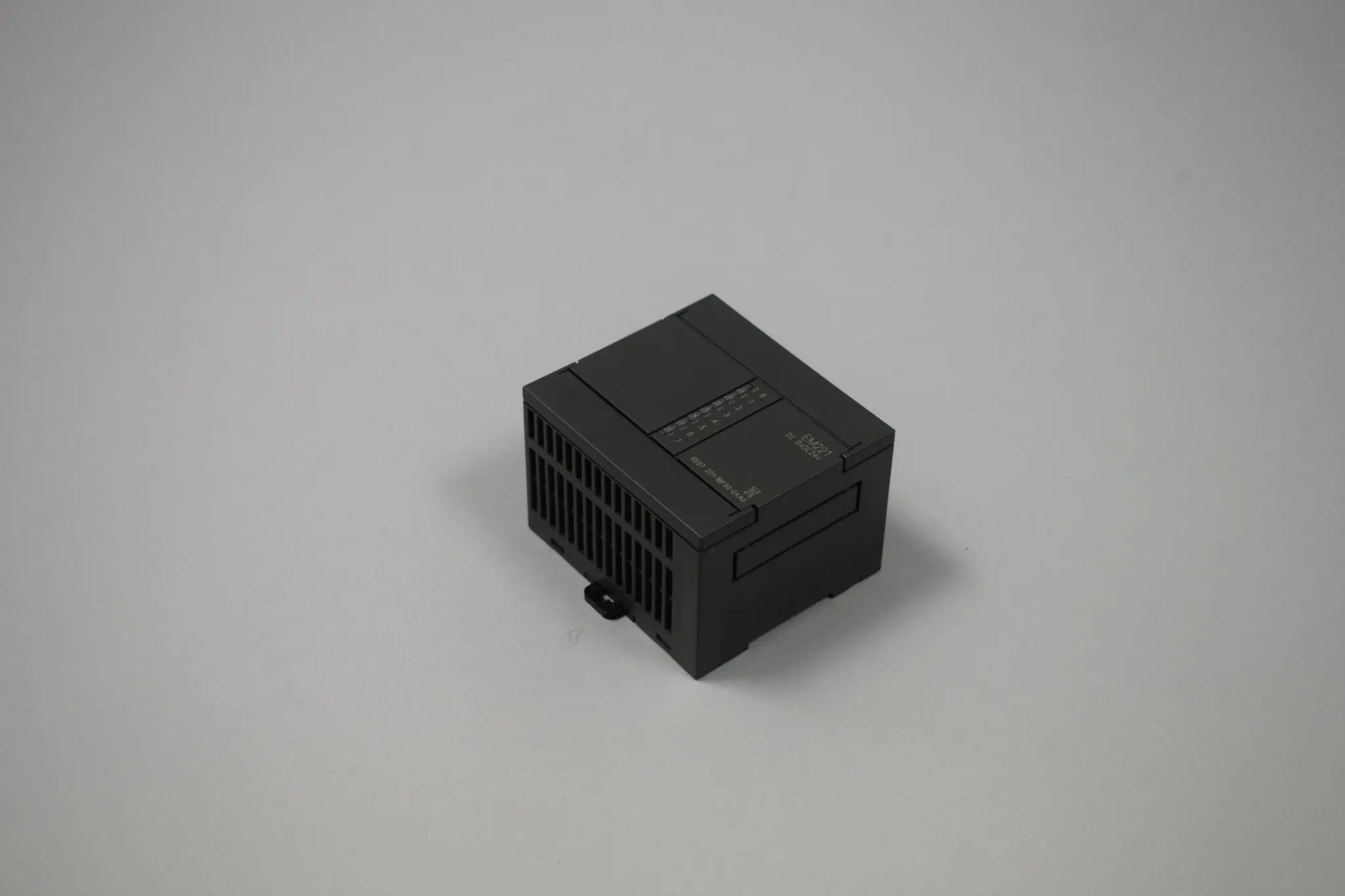 Produktfoto 1 von 6ES7221-1BF00-0XA0