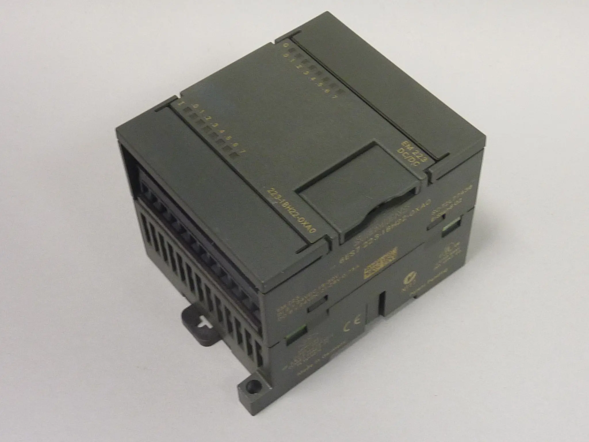 Produktfoto 1 von 6ES7223-1BH22-0XA0