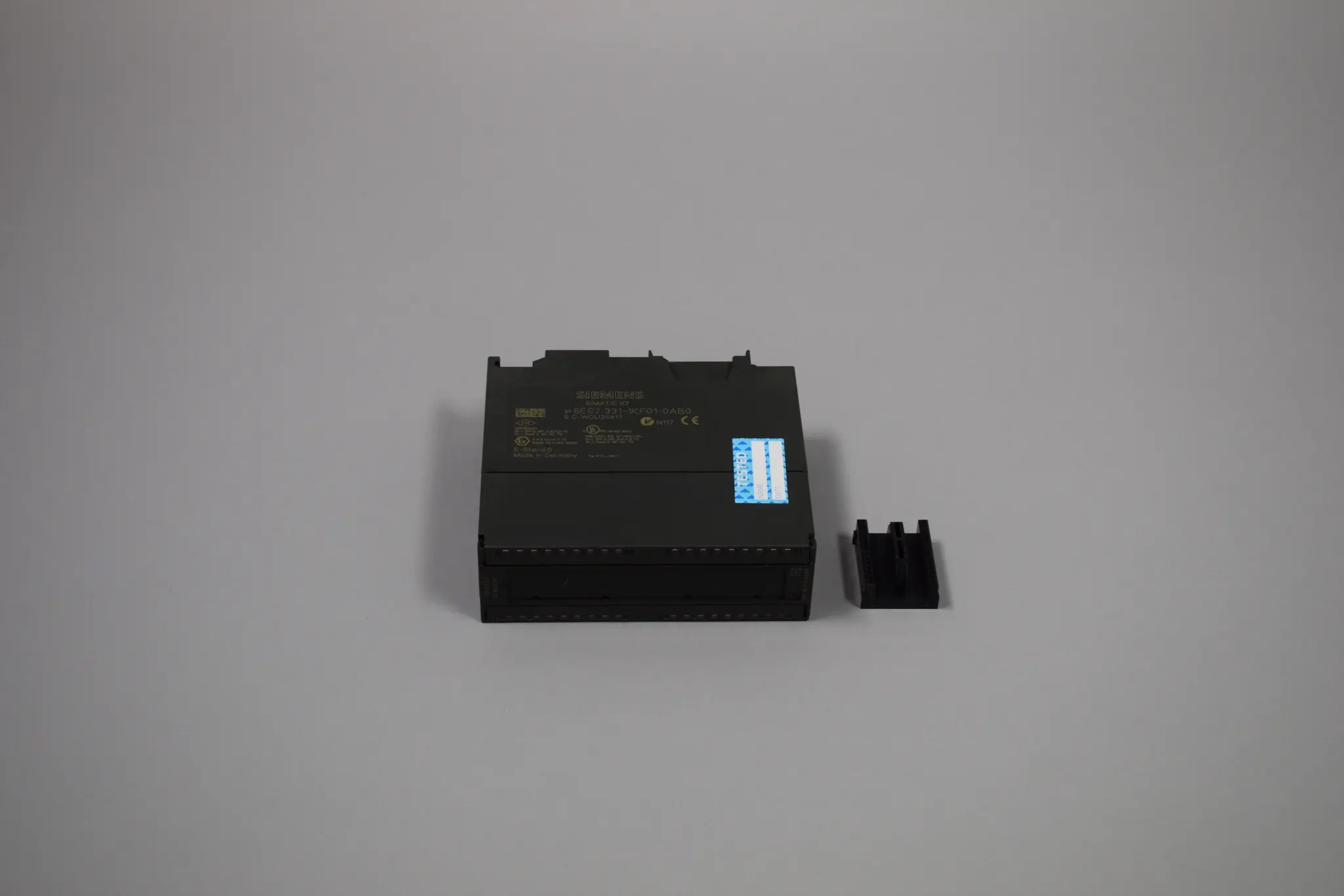 Produktfoto 1 von 6ES7331-1KF01-0AB0