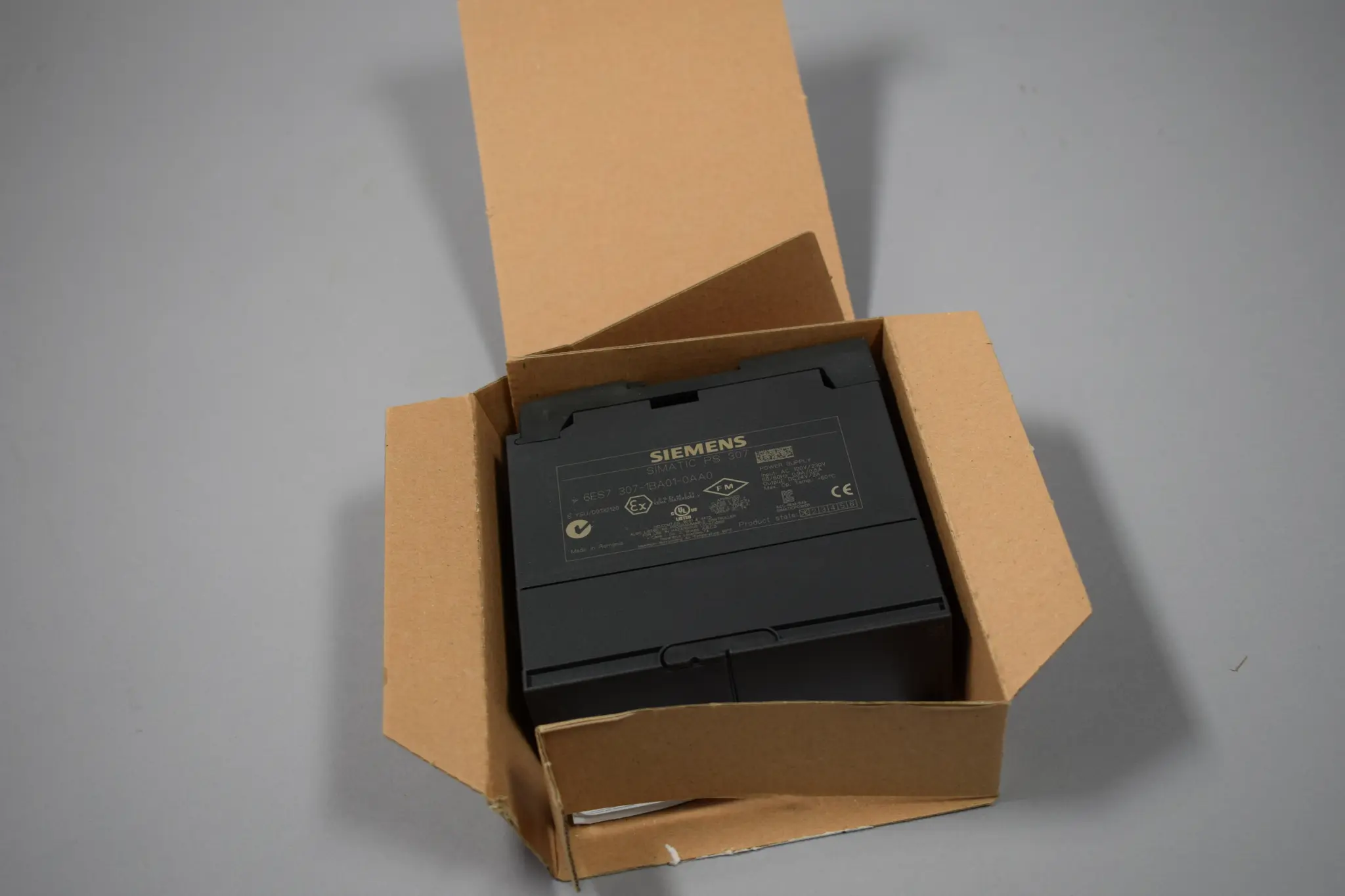 Produktfoto 1 von 6ES7307-1BA01-0AA0