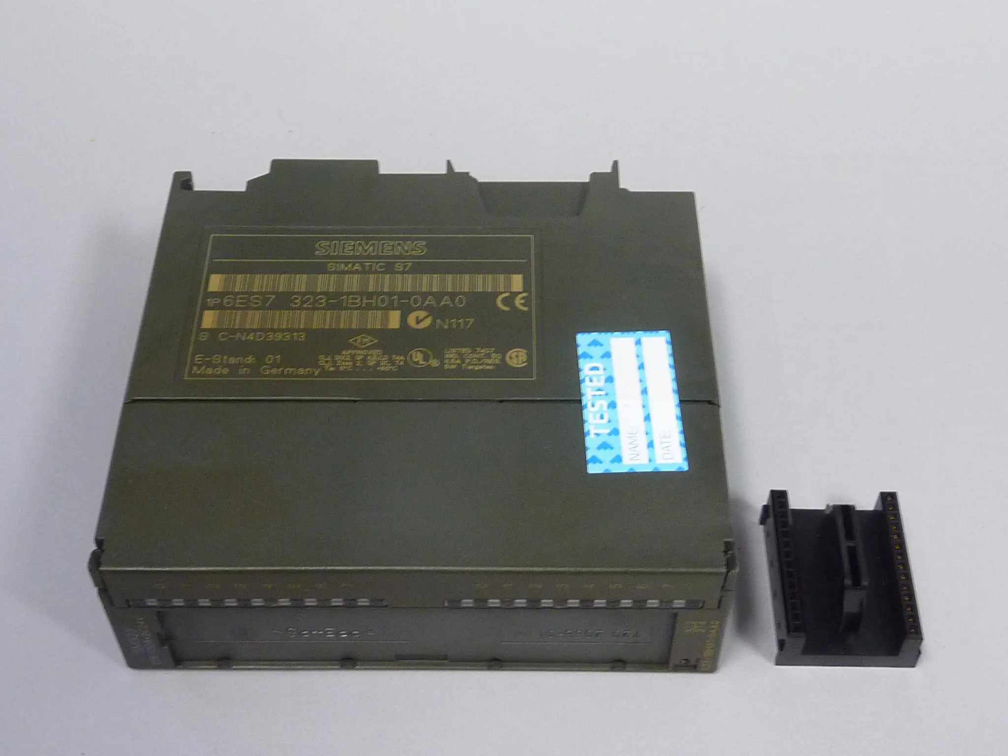 Produktfoto 1 von 6ES7323-1BH01-0AA0