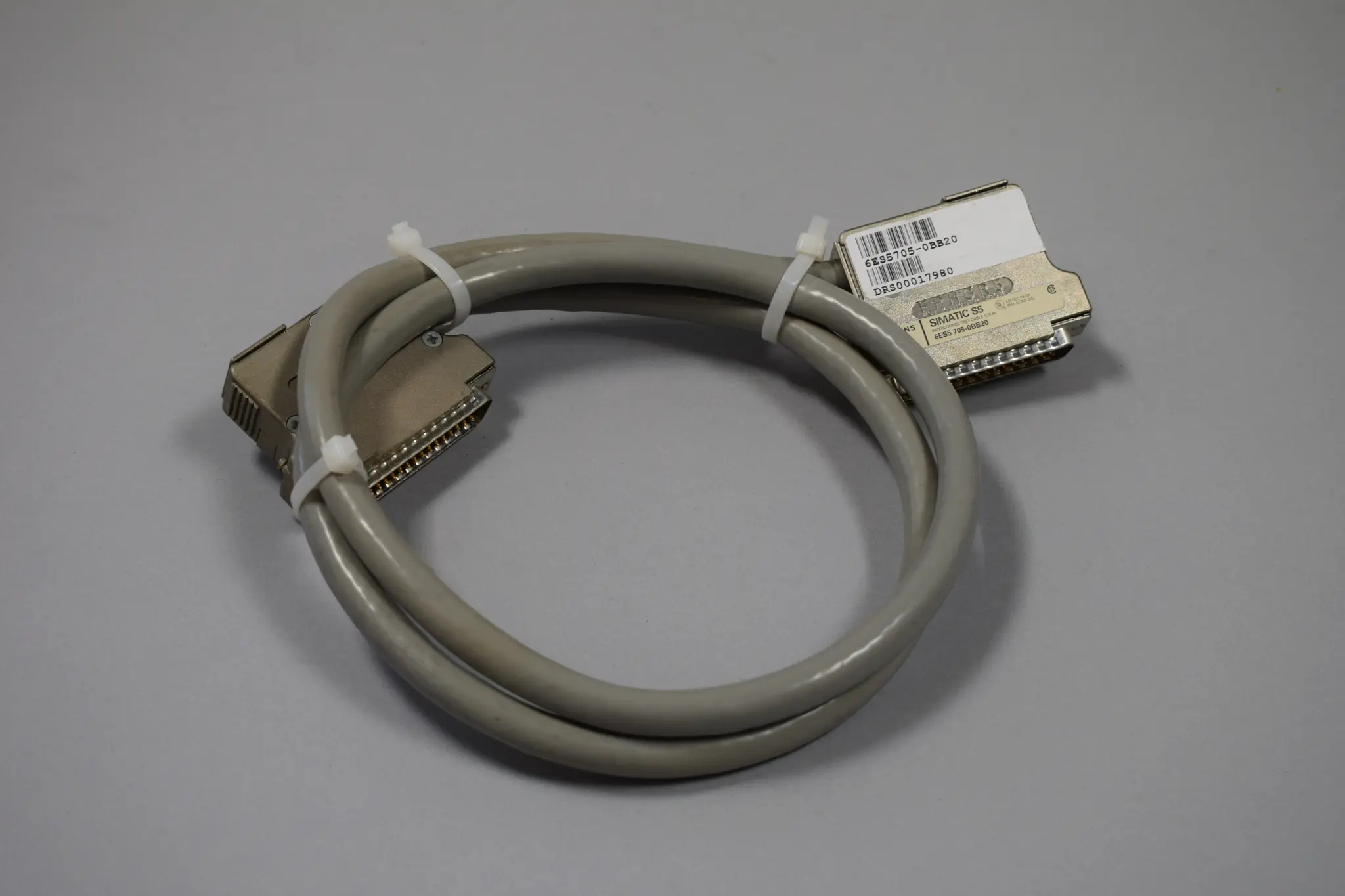 Produktfoto 1 von 6ES5705-0BB20