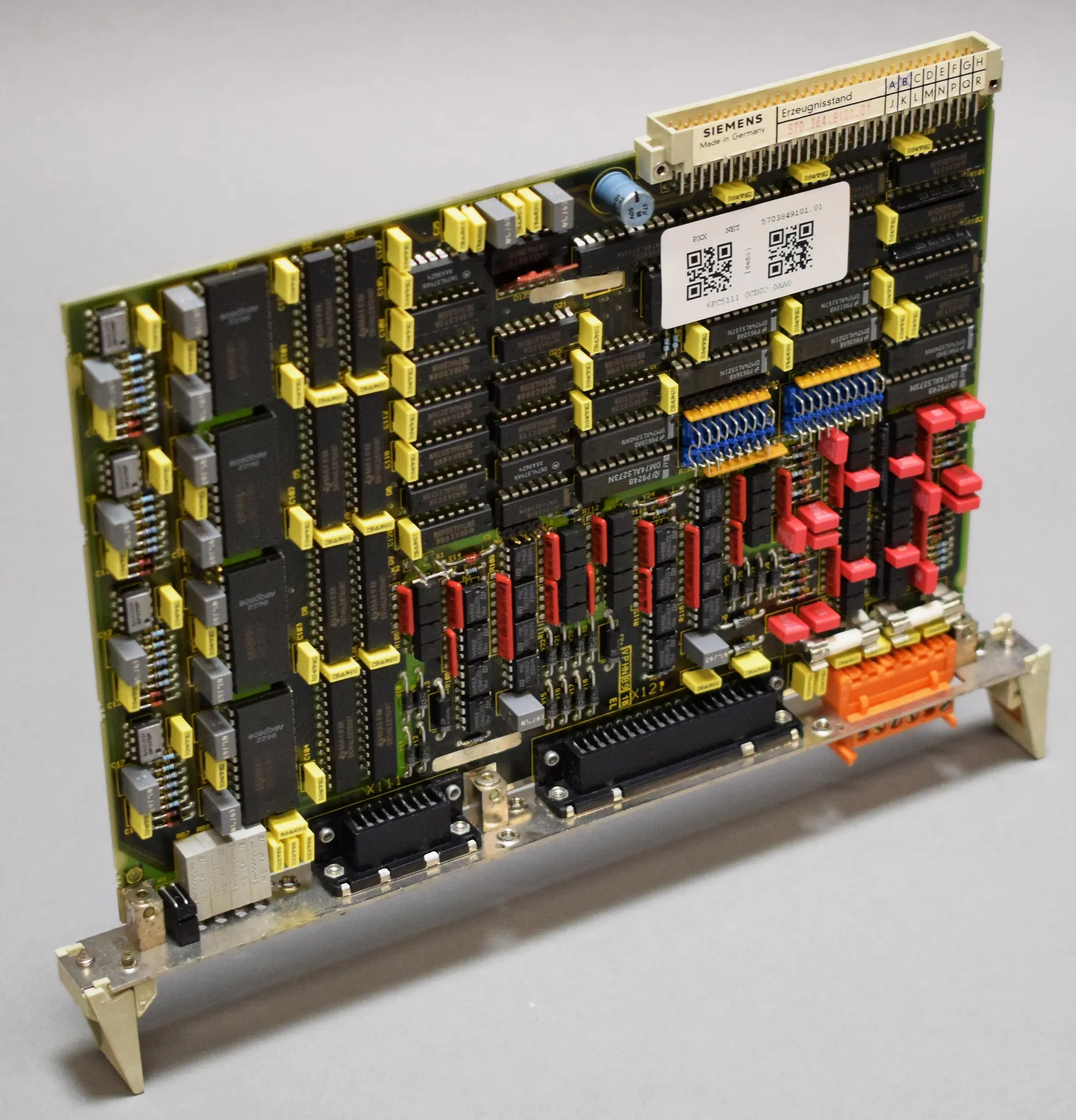 Produktfoto 1 von 6FC5111-0CB02-0AA0
