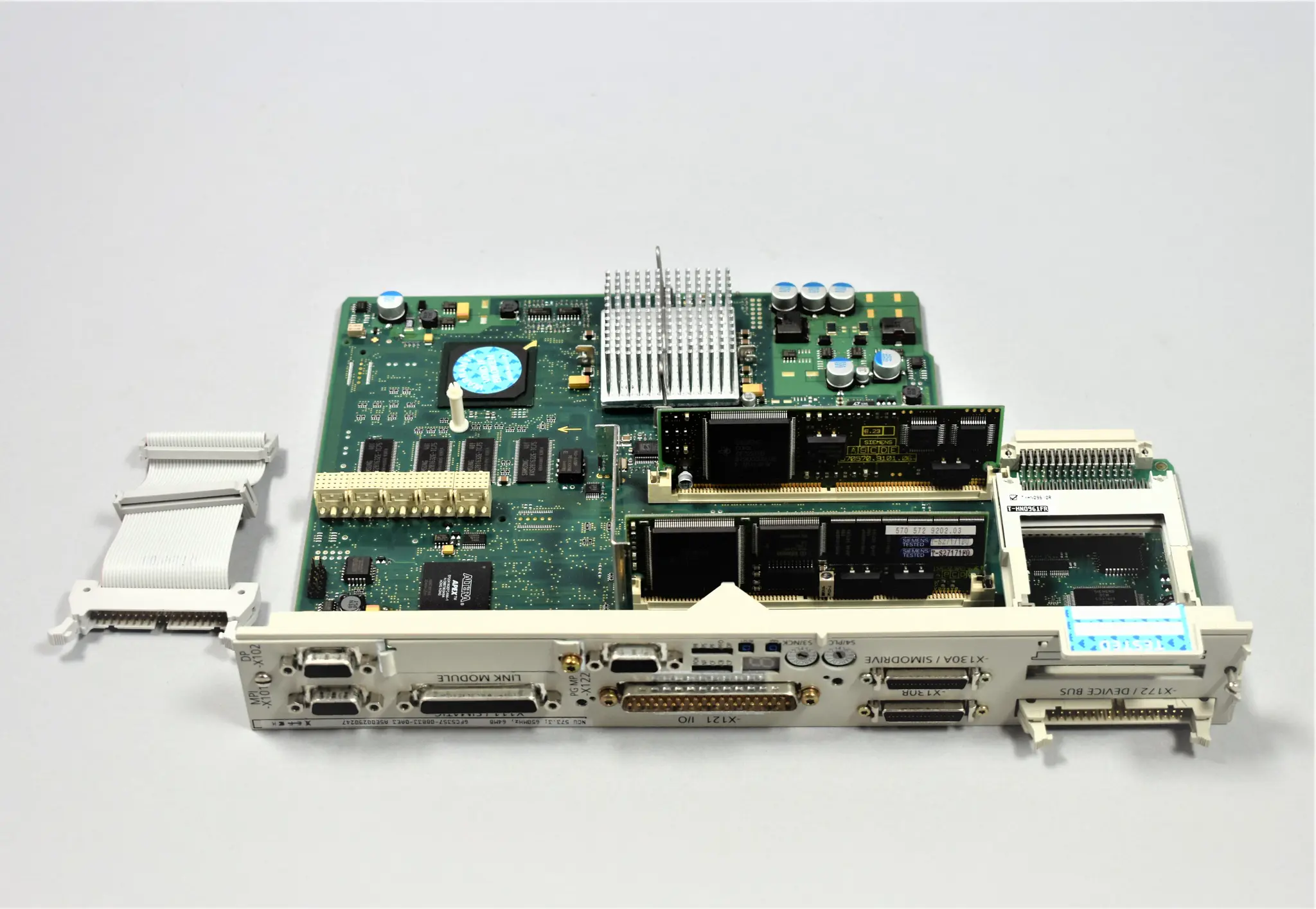 Produktfoto 1 von 6FC5357-0BB33-0AE3