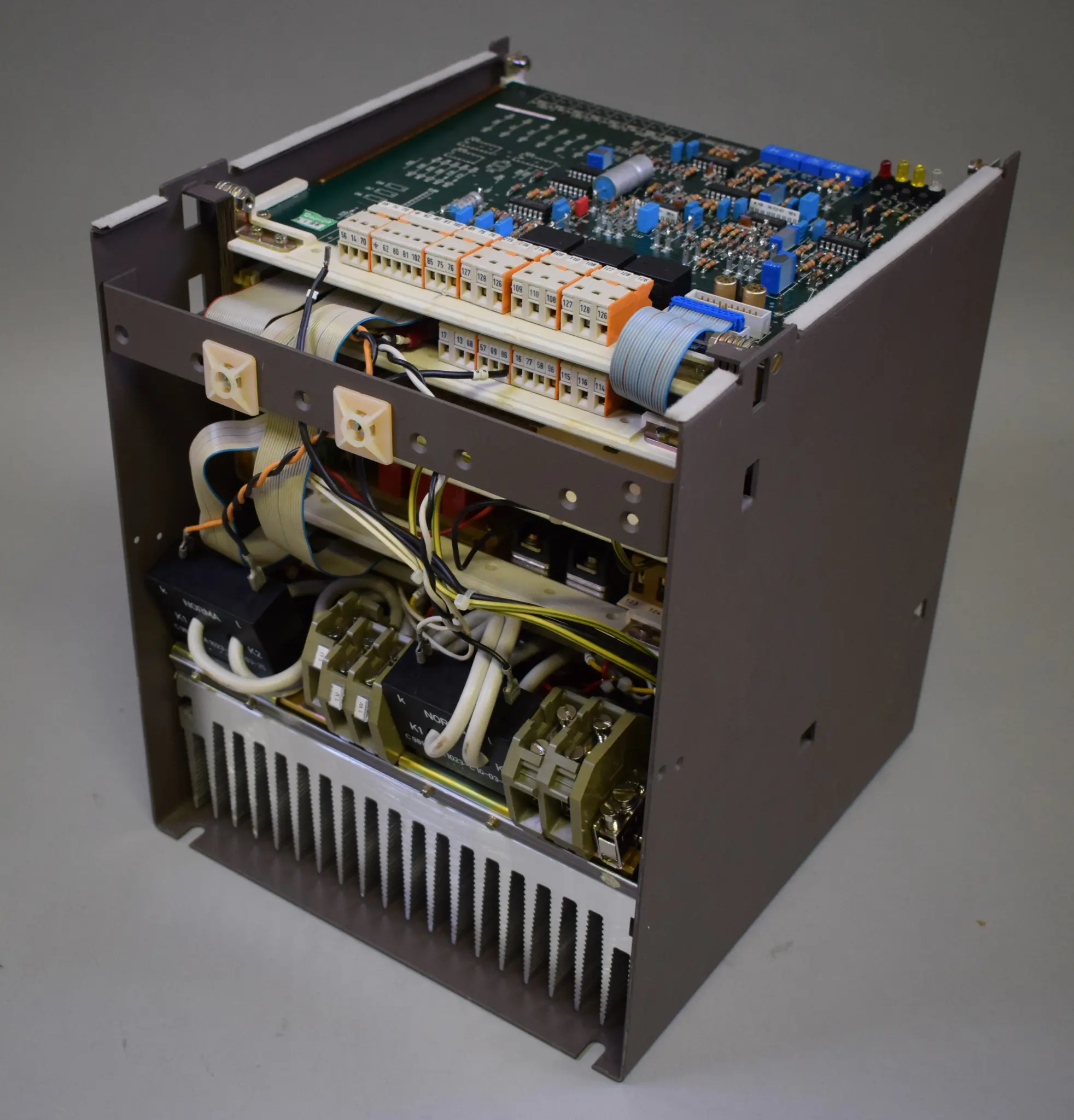 Produktfoto 1 von 6RA2632-6DV57-0