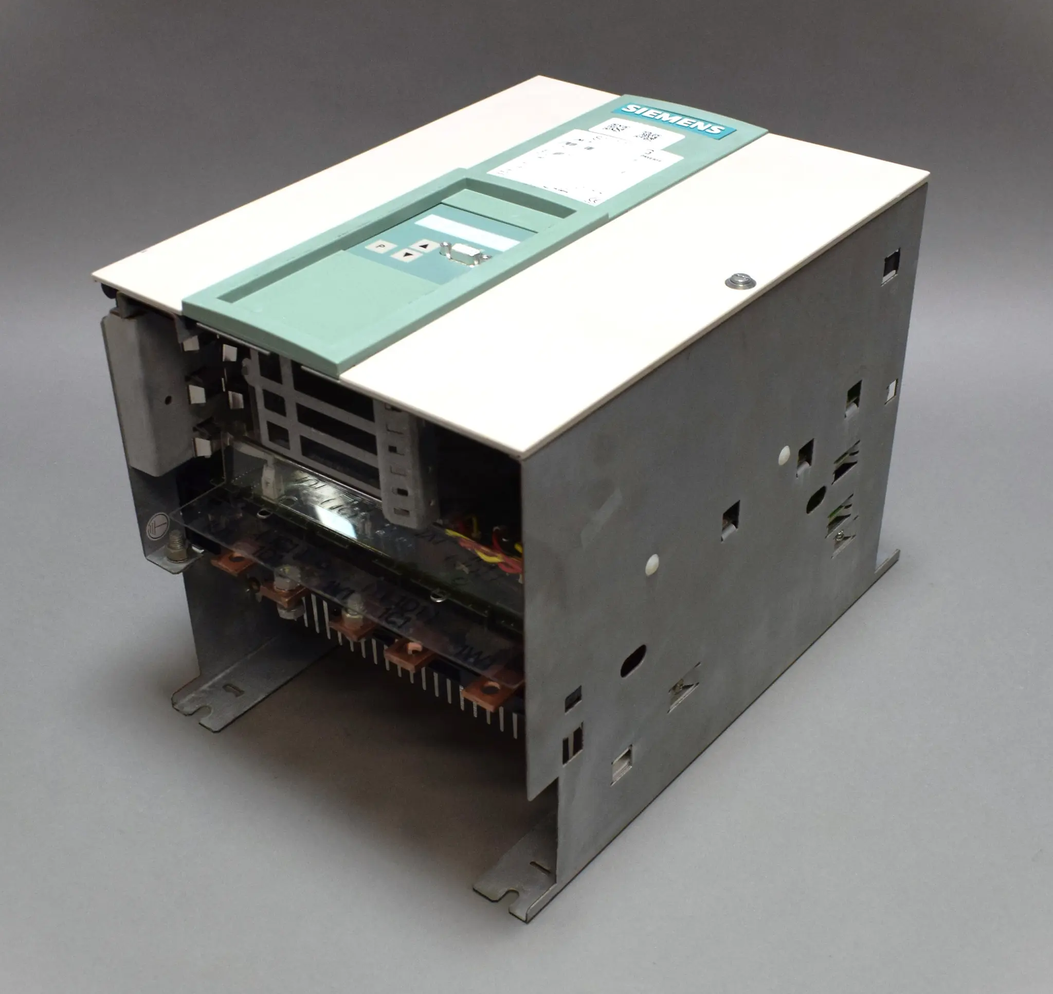 Produktfoto 1 von 6RA7025-6DS22-0