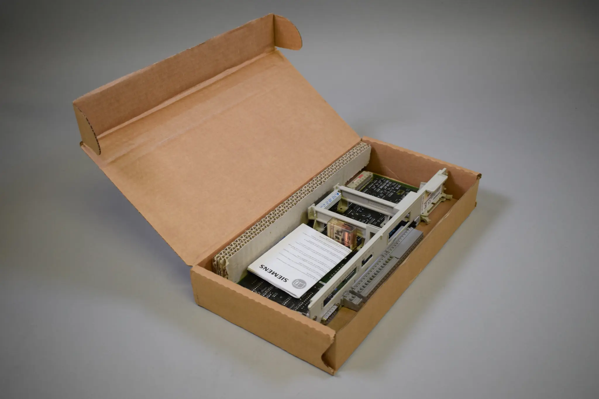 Produktfoto 1 von 6SN1118-0AA11-0AA1
