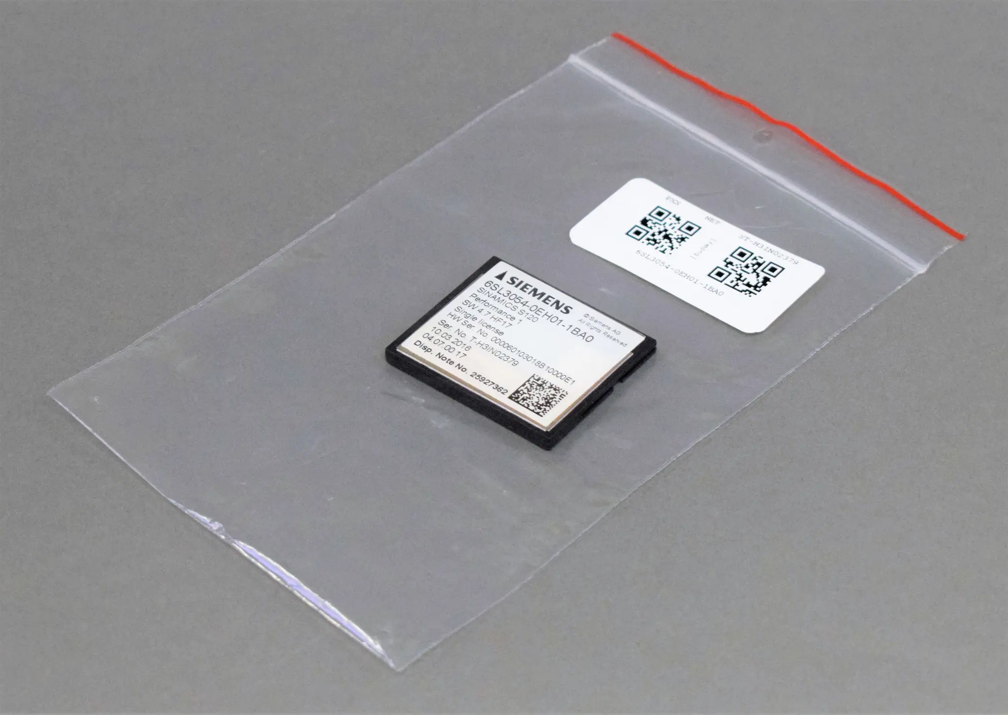 Produktfoto 1 von 6SL3054-0EH01-1BA0