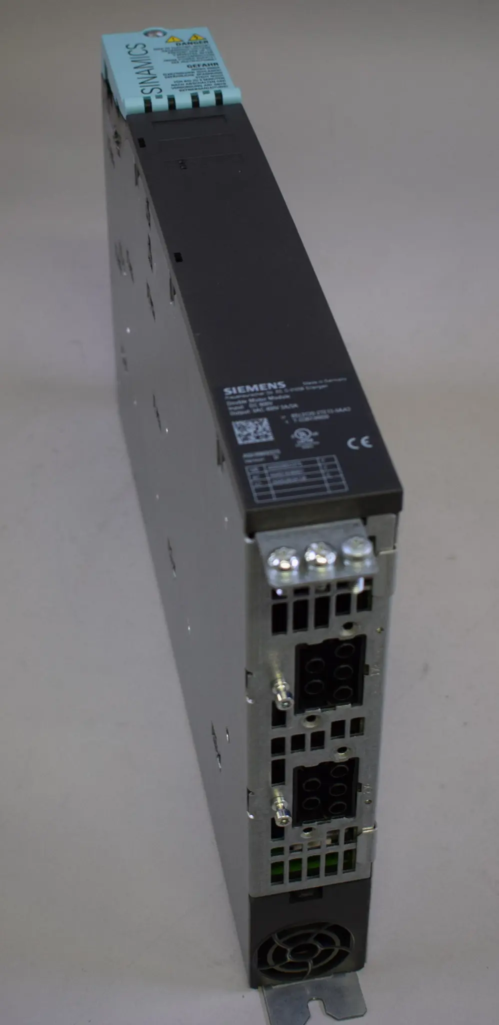 Produktfoto 1 von 6SL3120-2TE13-0AA3