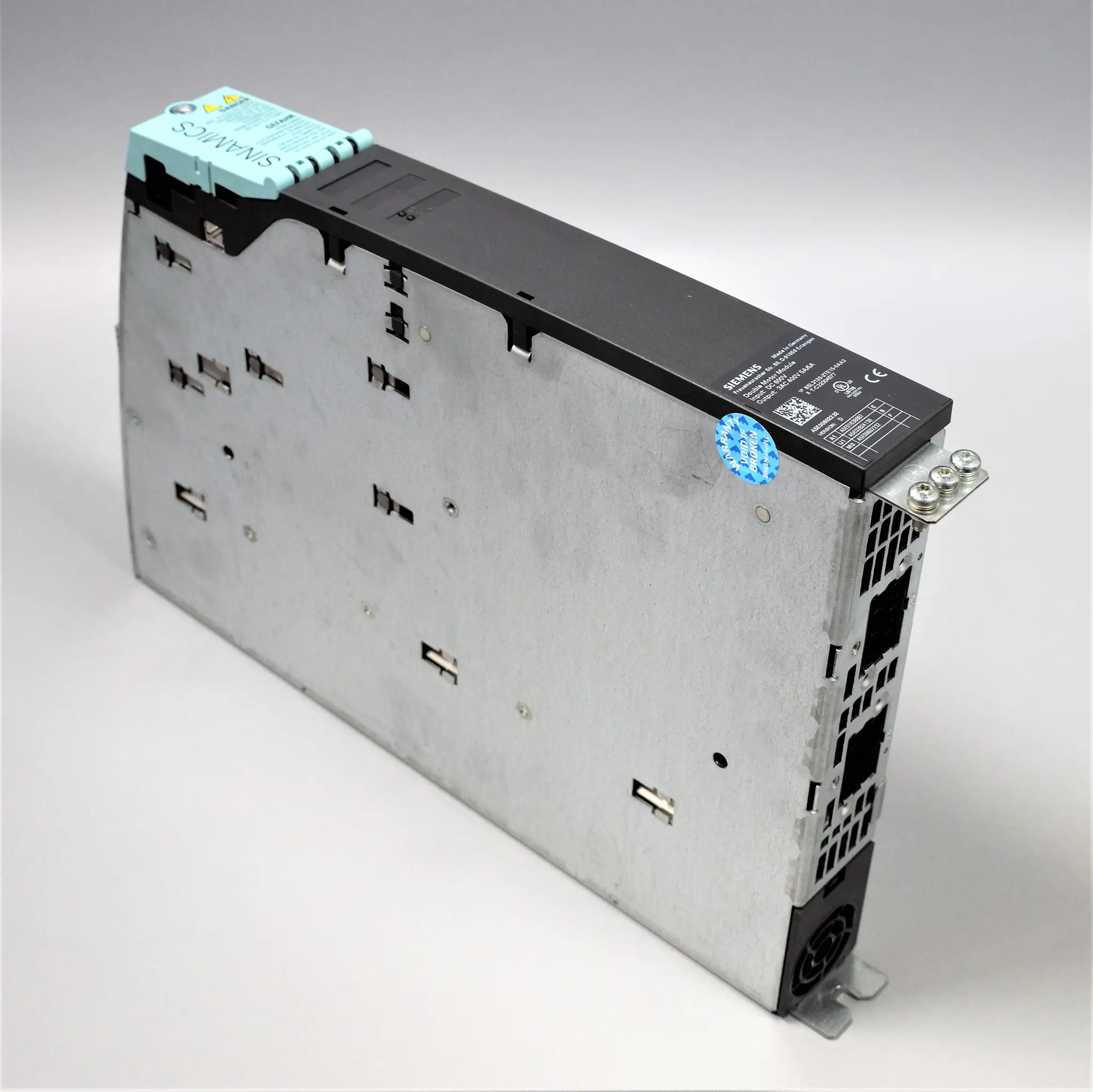 Produktfoto 1 von 6SL3120-2TE15-0AA3