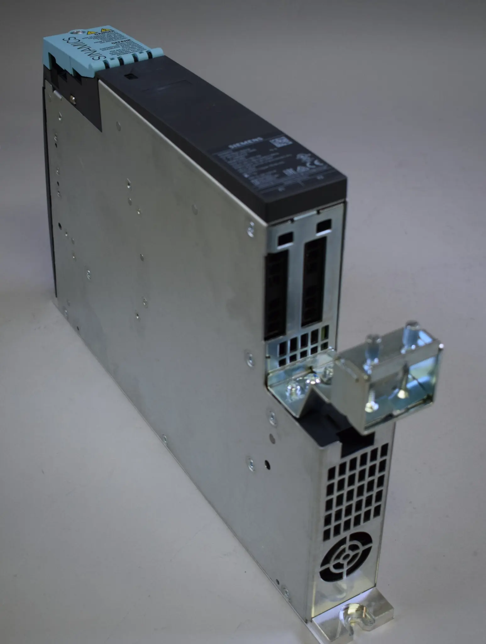 Produktfoto 1 von 6SL3120-2TE21-0AD0