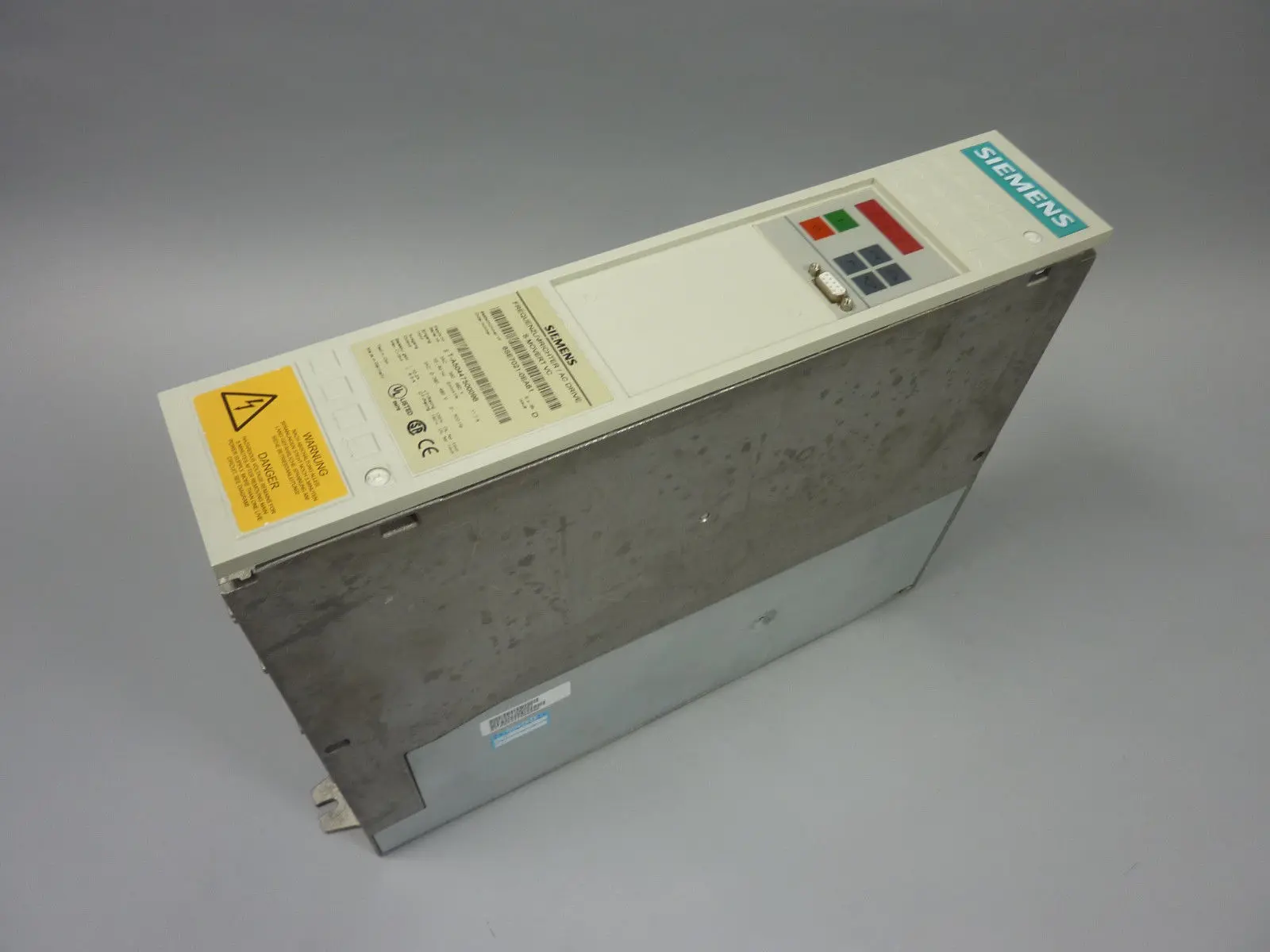 Produktfoto 1 von 6SE7021-0EA61