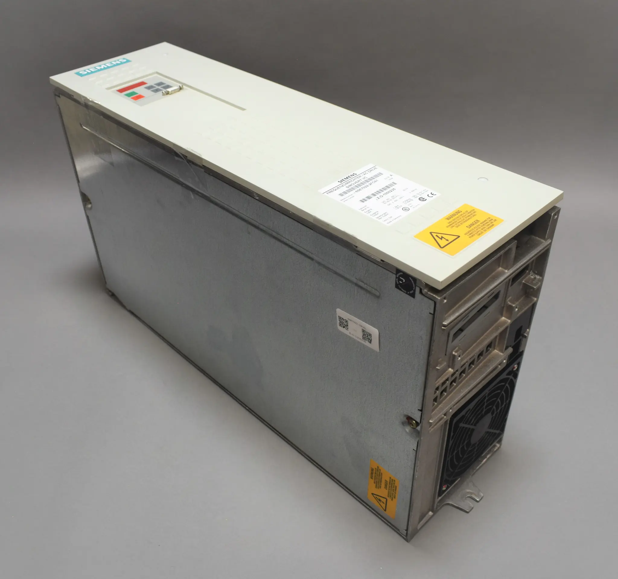 Produktfoto 1 von 6SE7022-2FC61