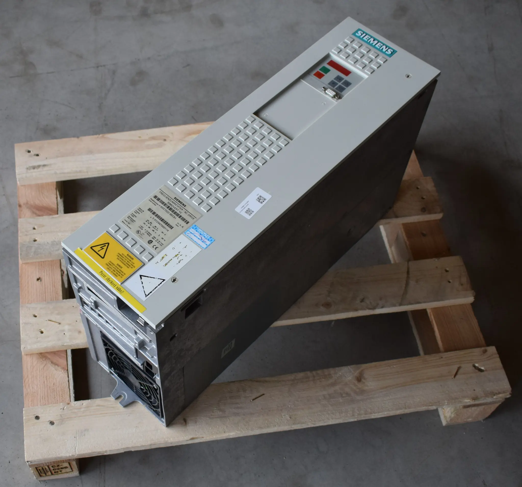 Produktfoto 1 von 6SE7022-6EC61
