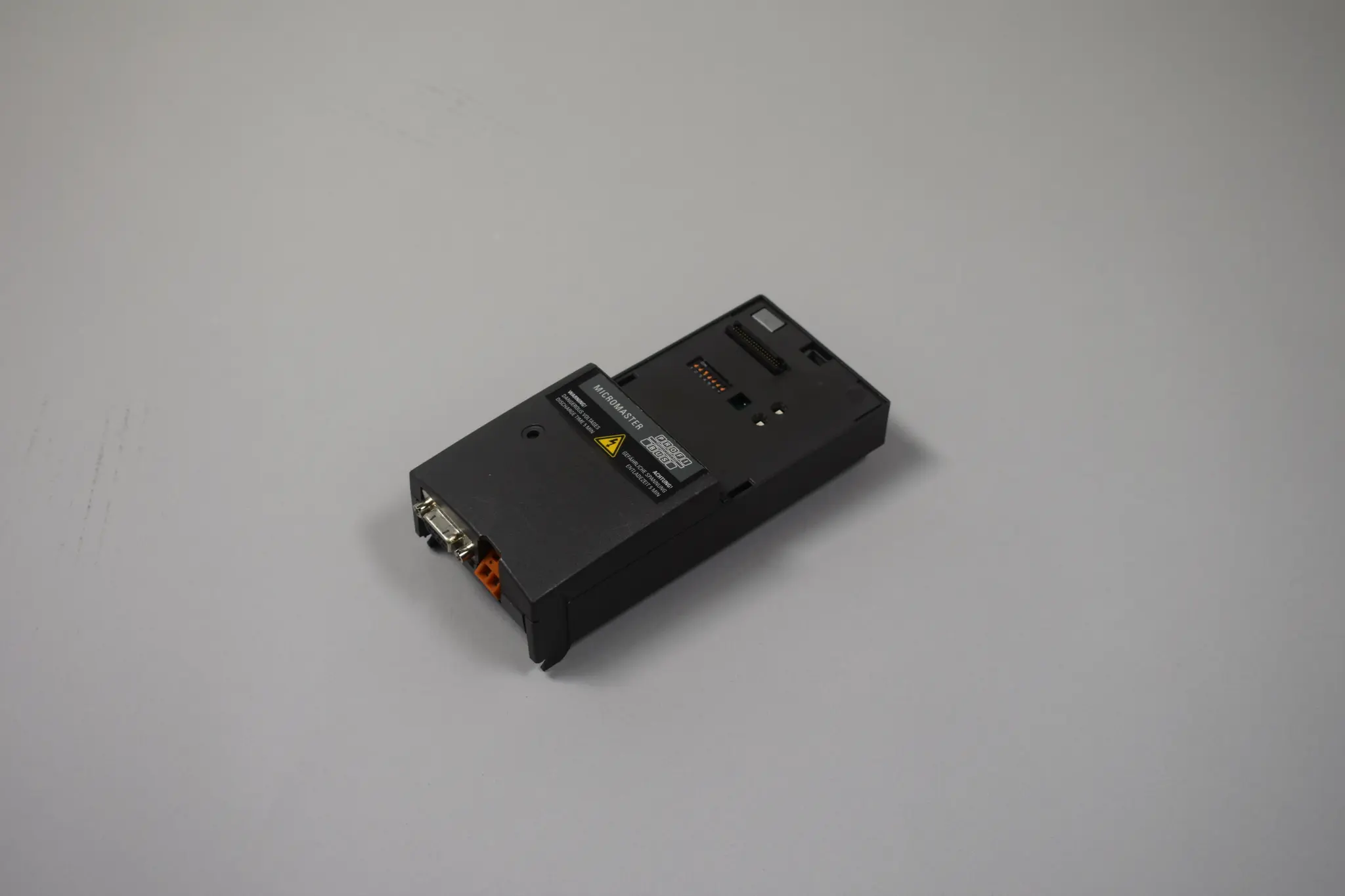Produktfoto 1 von 6SE6400-1PB00-0AA0
