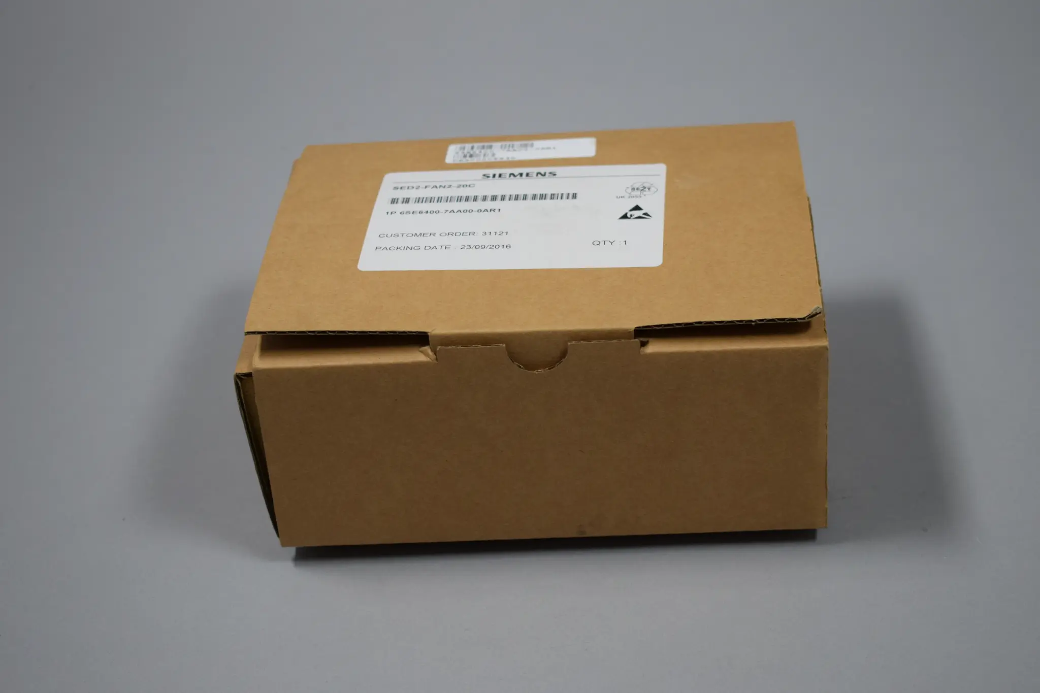 Produktfoto 1 von 6SE6400-7AA00-0AR1