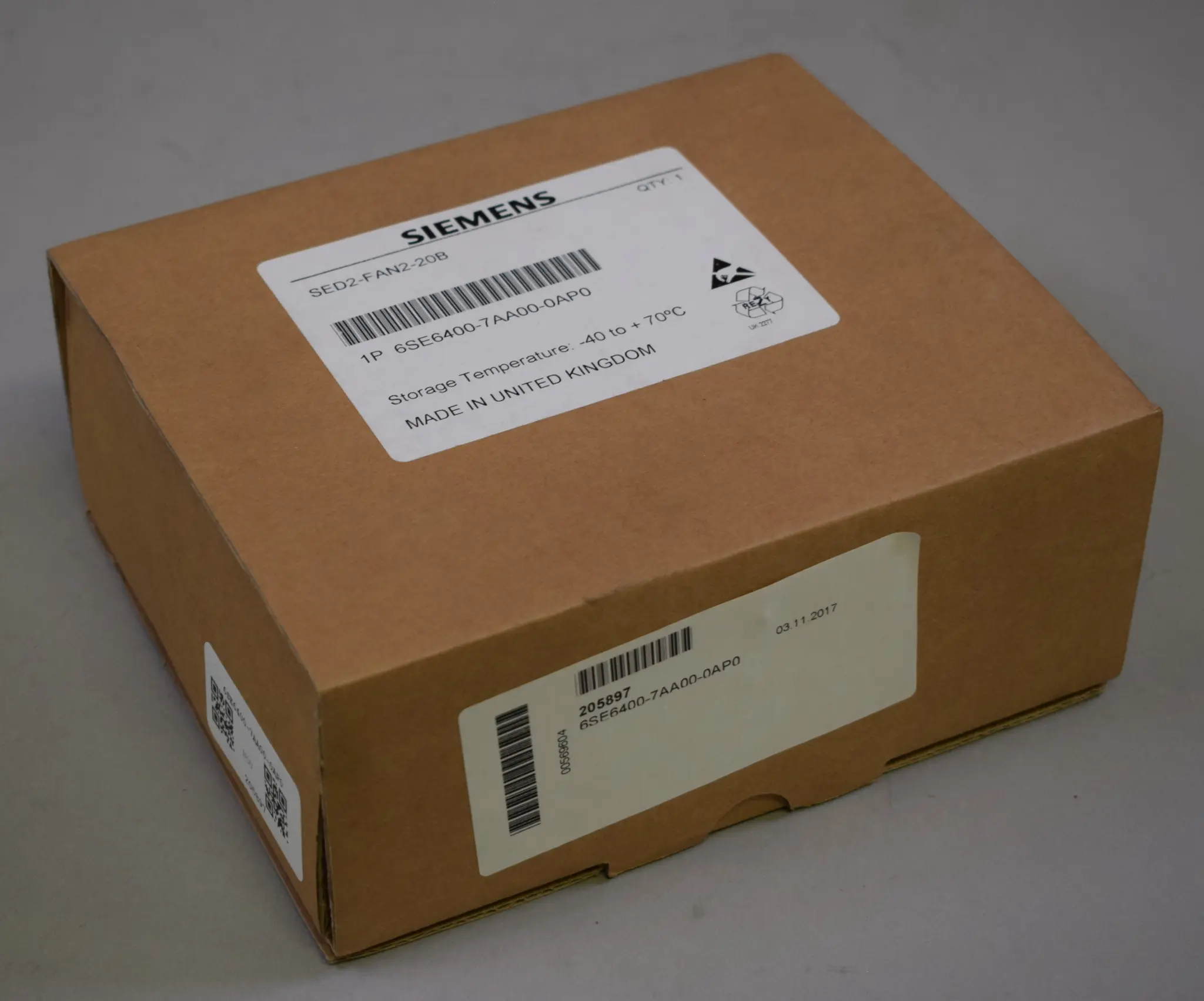 Produktfoto 1 von 6SE6400-7AA00-0AP0