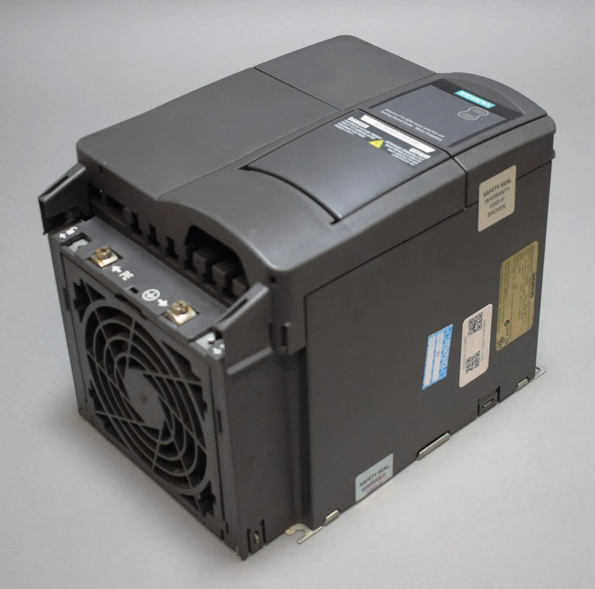 Produktfoto 1 von 6SE6420-2UD31-1CA0