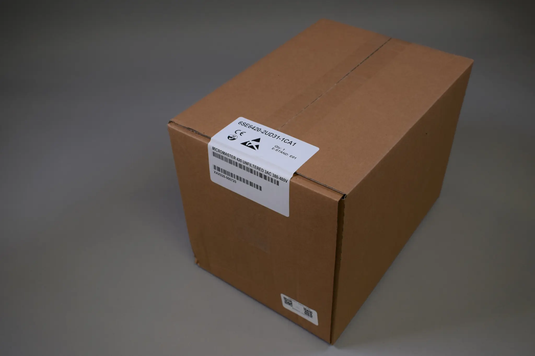 Produktfoto 1 von 6SE6420-2UD31-1CA1