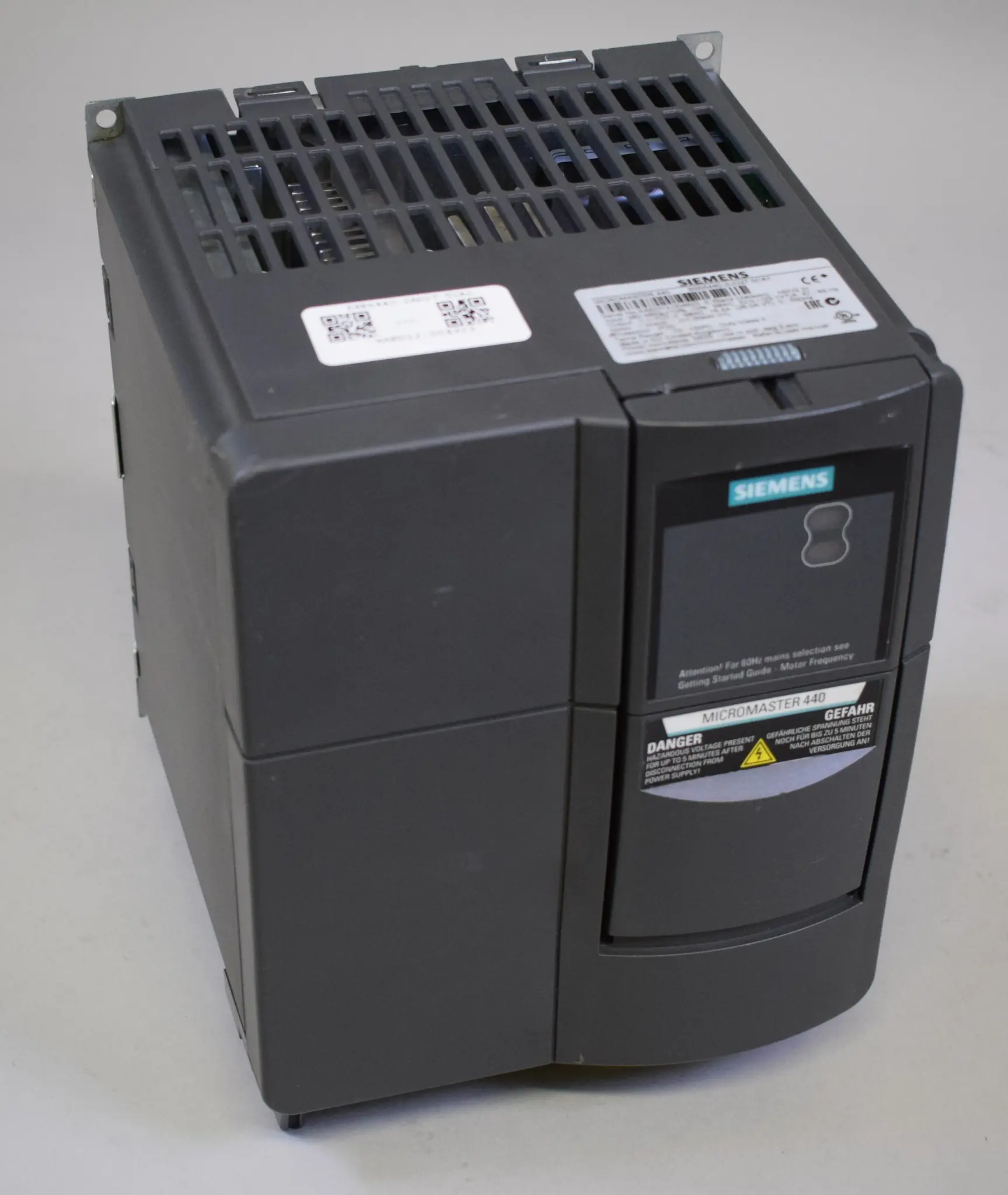 Produktfoto 1 von 6SE6440-2AD27-5CA1