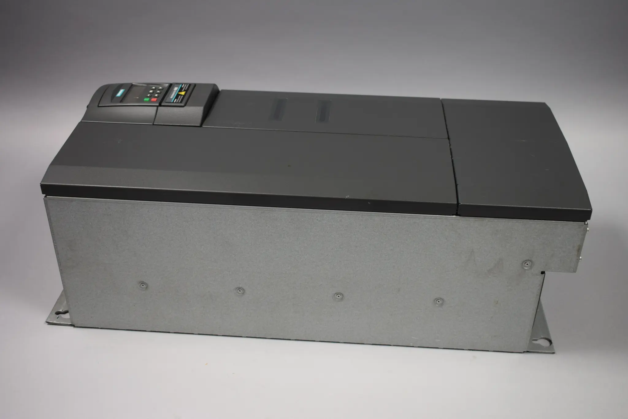 Produktfoto 1 von 6SE6440-2AD33-0EA1