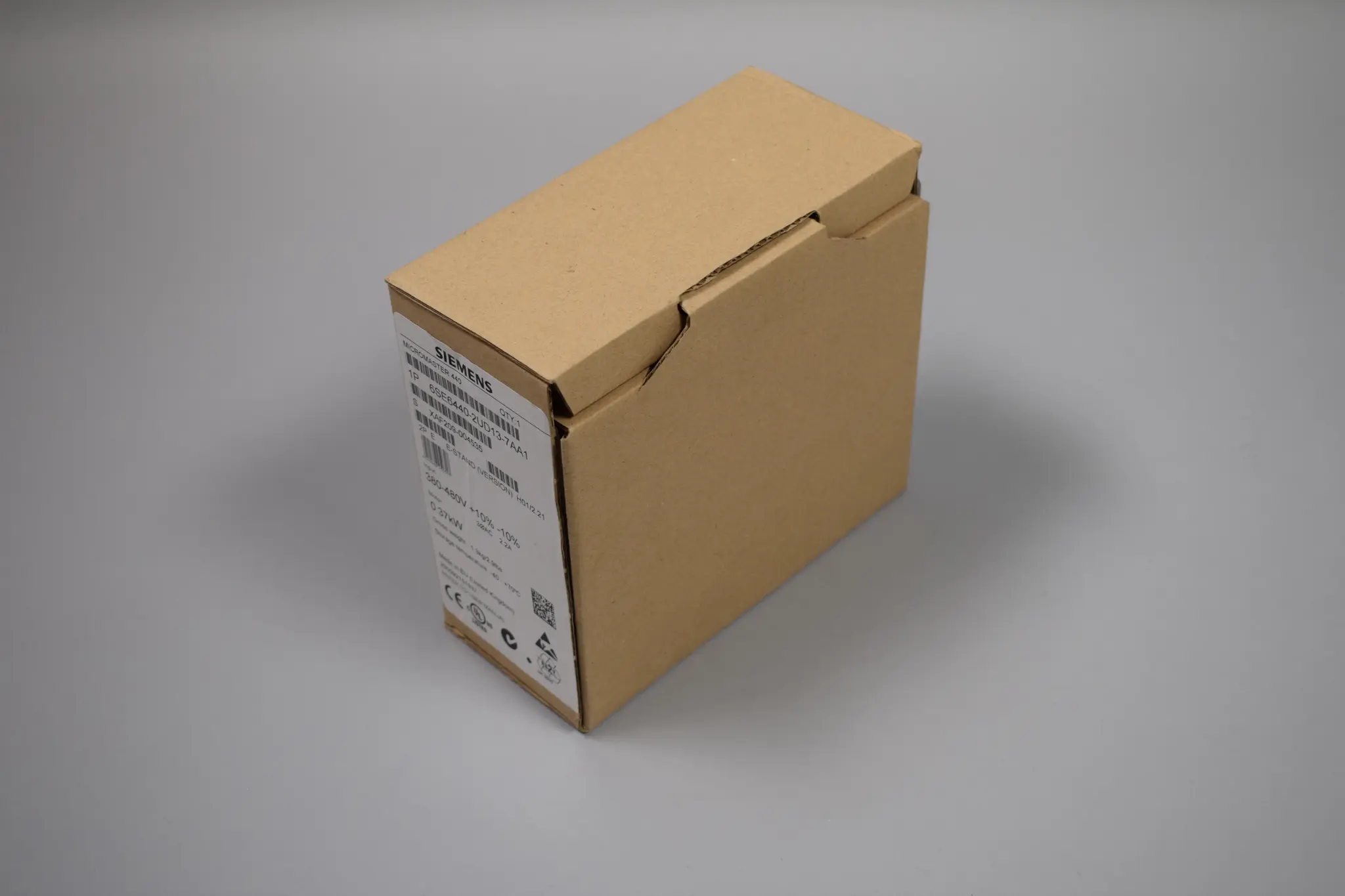 Produktfoto 1 von 6SE6440-2UD13-7AA1
