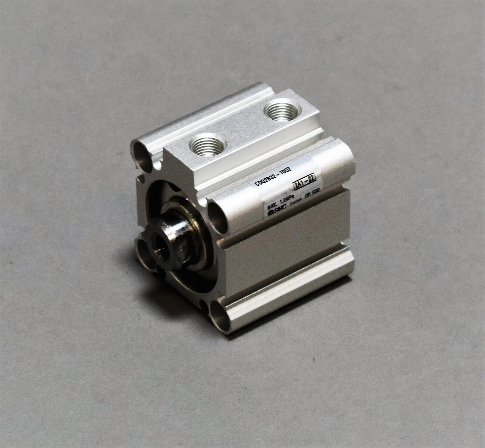 Produktfoto 1 von CDQ2B32-10DZ