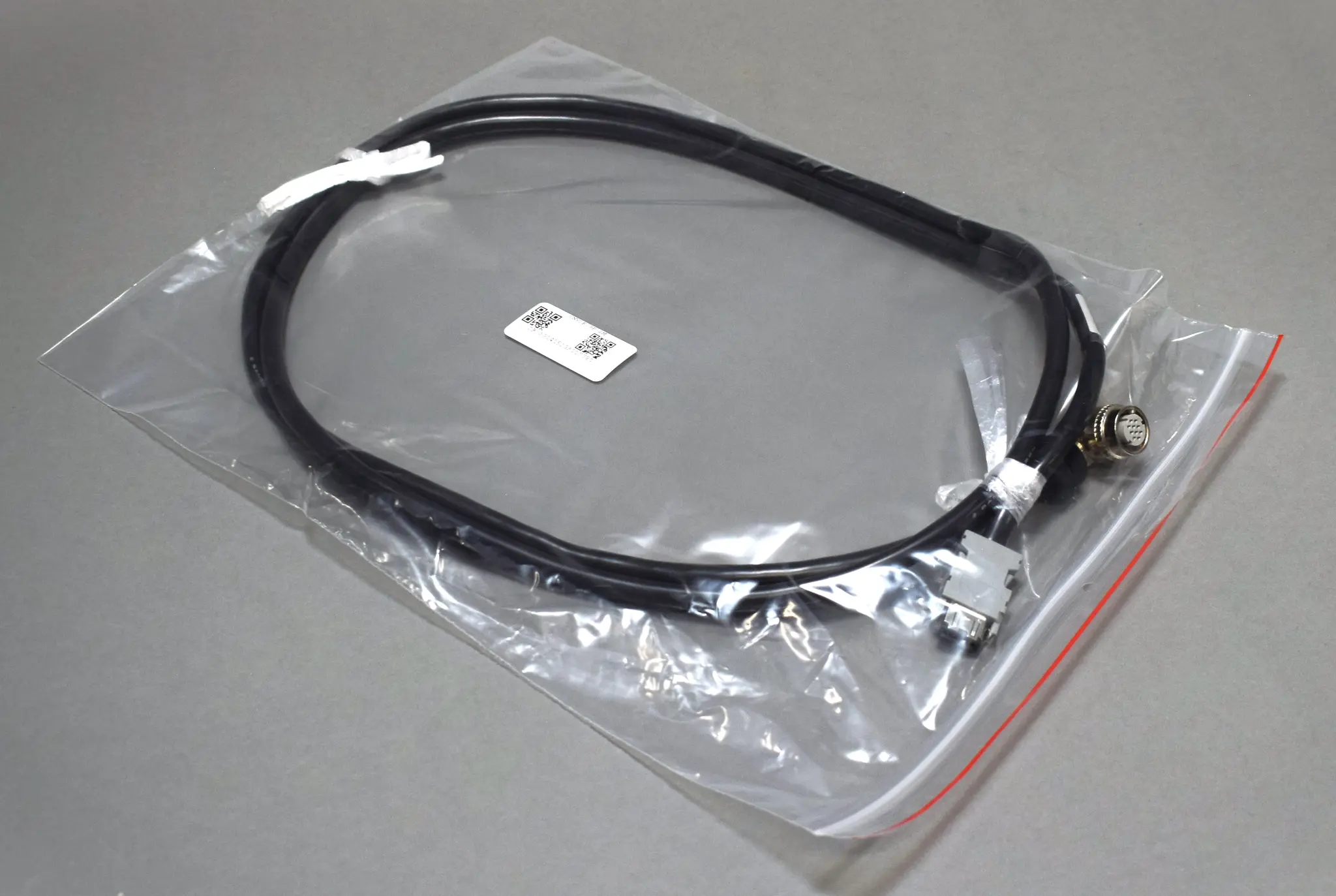 Produktfoto 1 von CNV2E-9P-2M