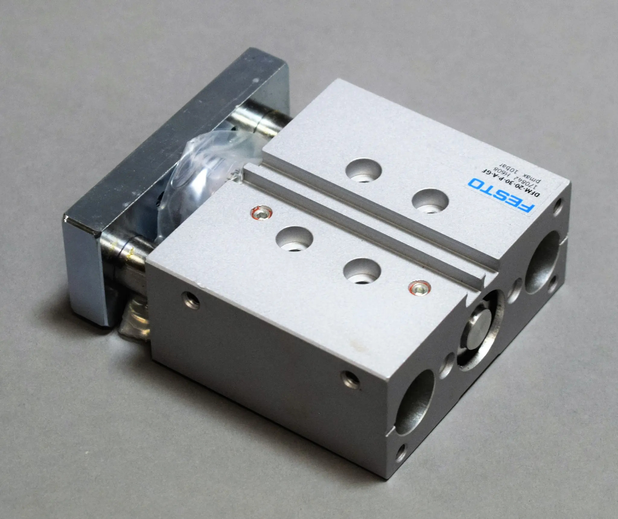 Produktfoto 1 von DFM-20-30-P-A-GF