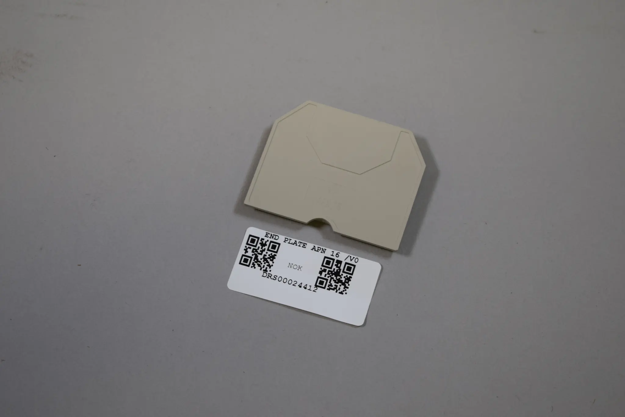 END PLATE APN 16 V0