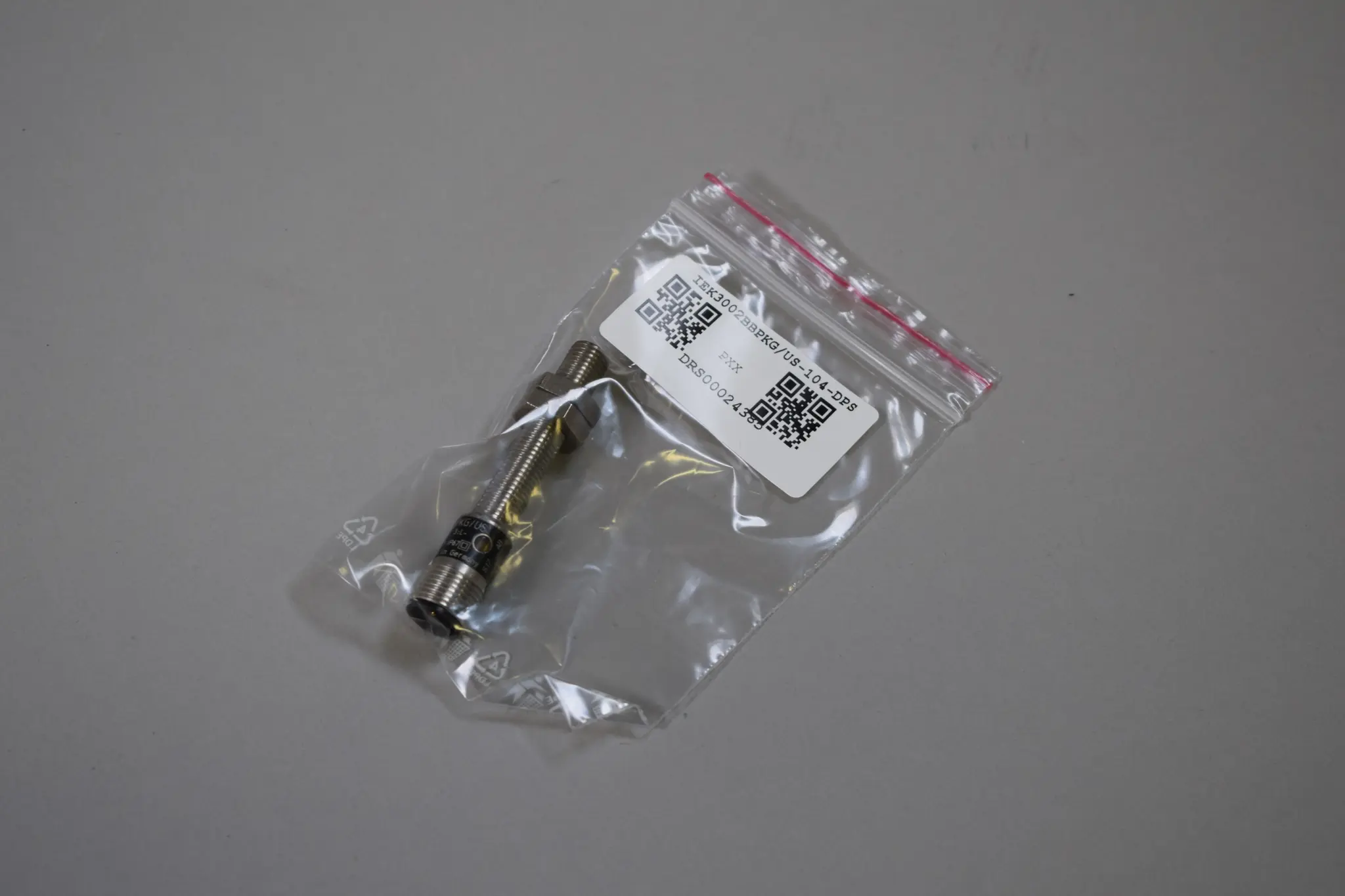 Produktfoto 1 von IEK3002BBPKGUS-104-DPS