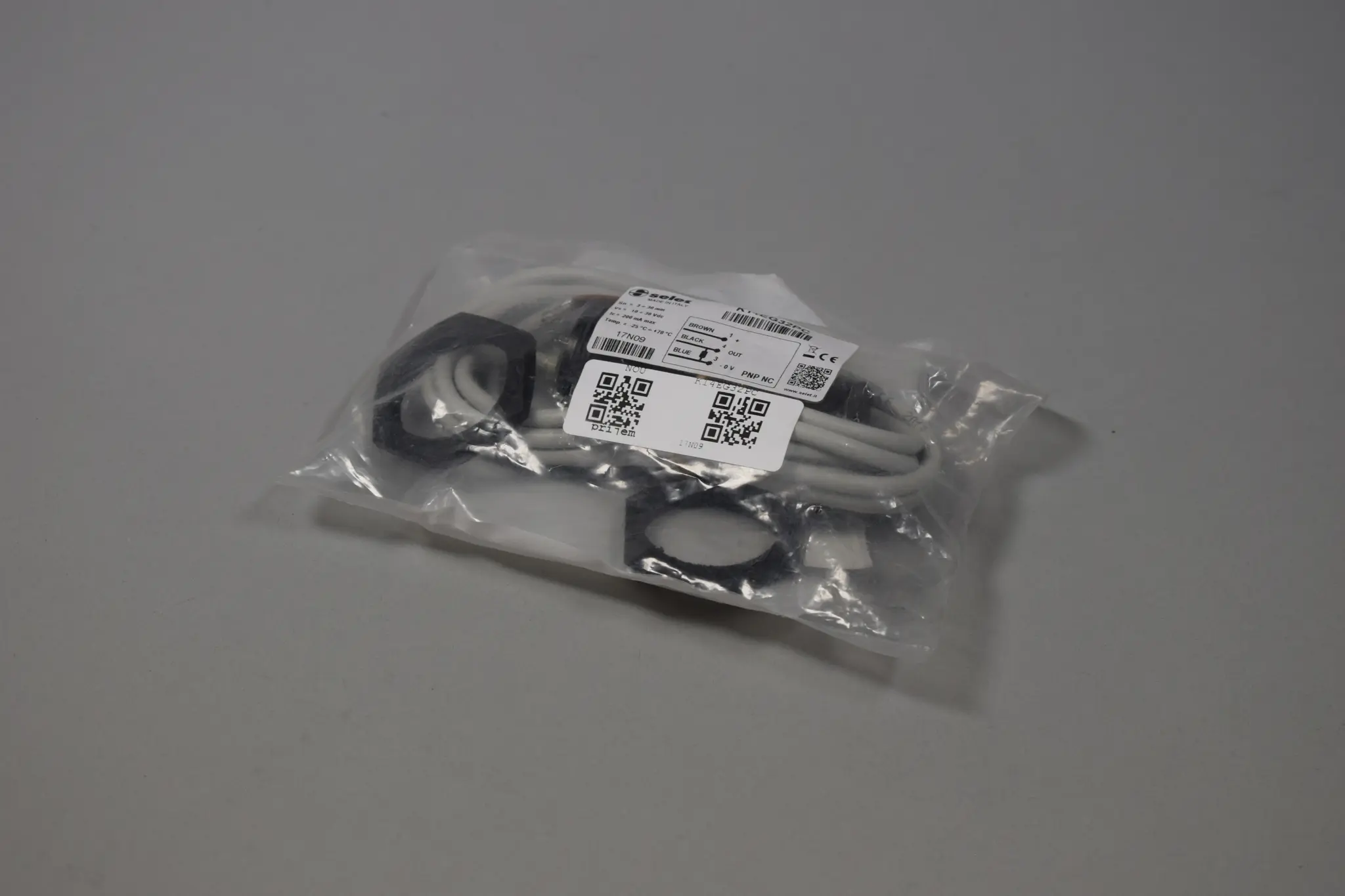 K14EG32PC