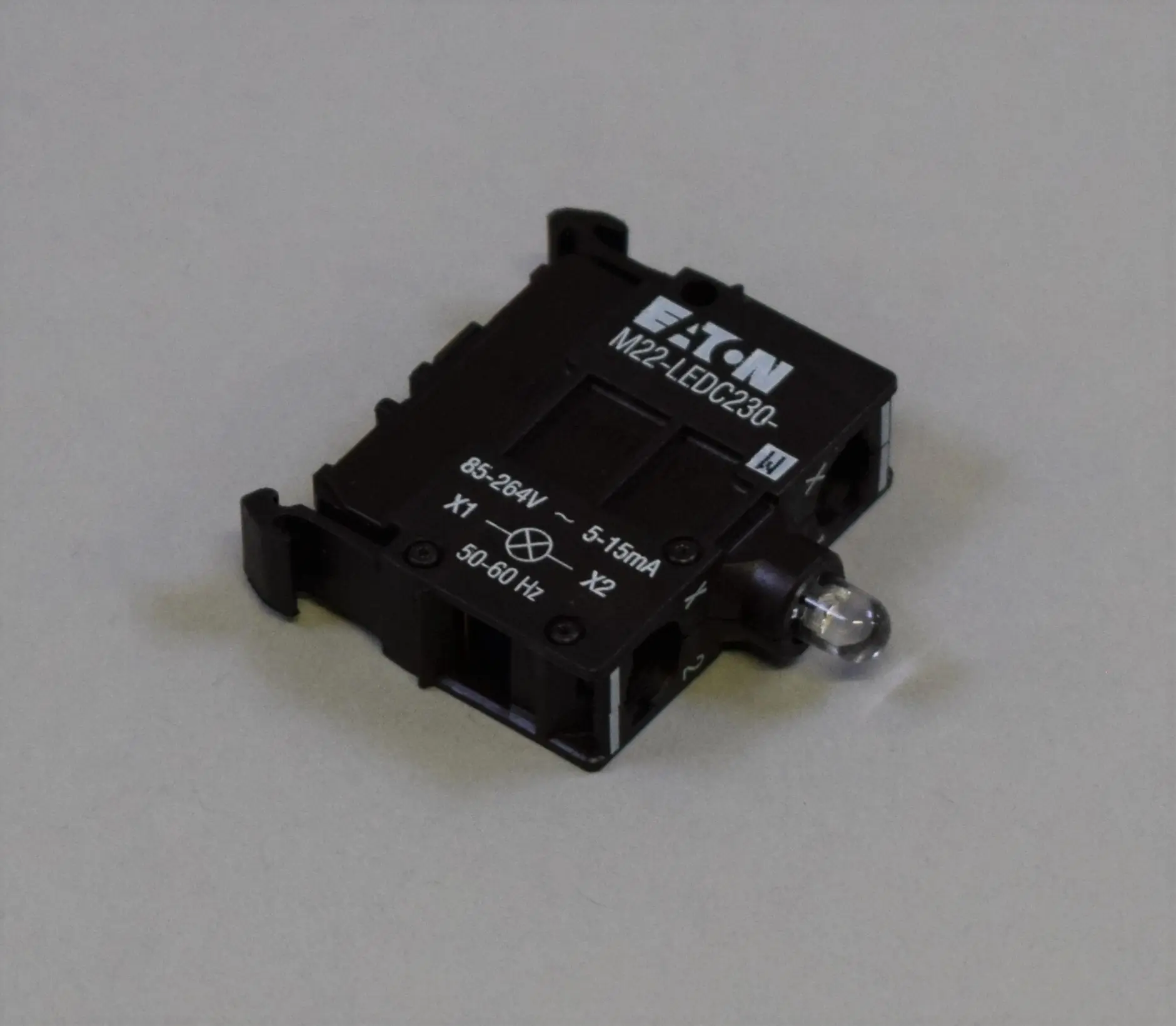 Produktfoto 1 von M22-LEDC230-W