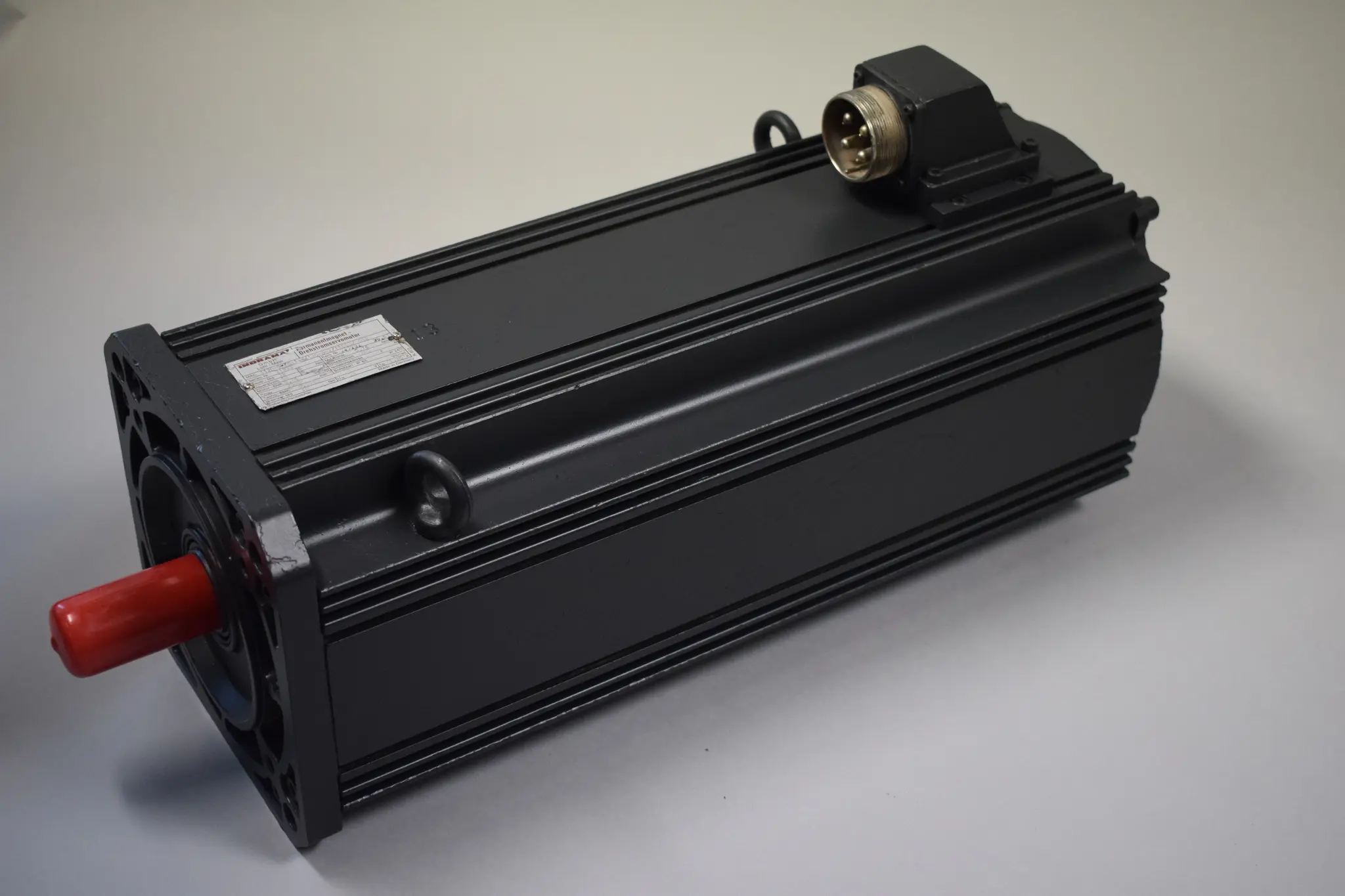Produktfoto 1 von MAC112D-0-FD-1-B130-B-2I1000S018