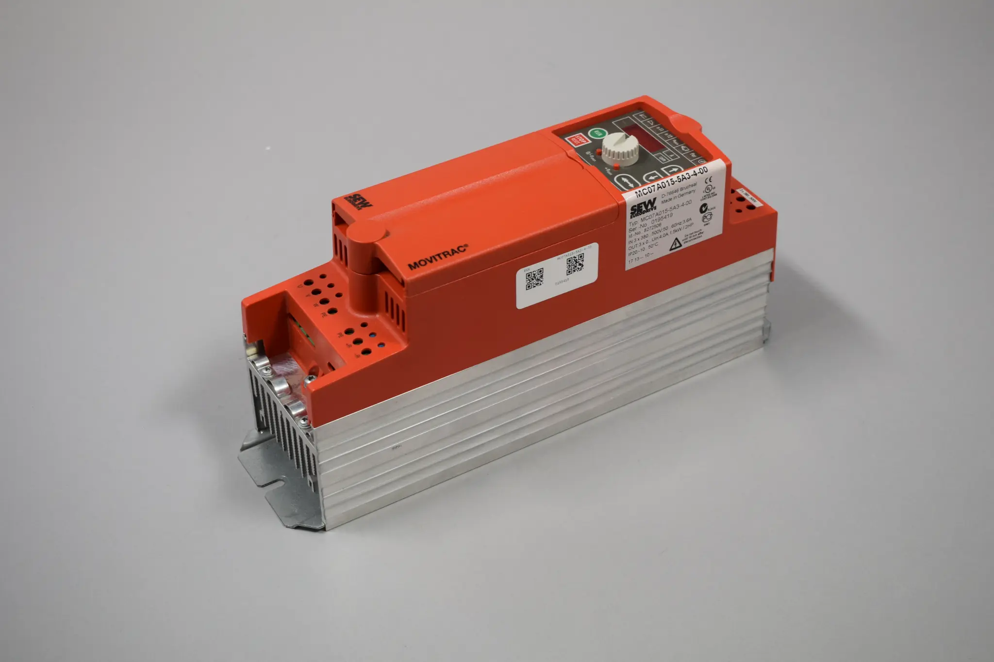 Produktfoto 1 von MC07A015-5A3-4-00