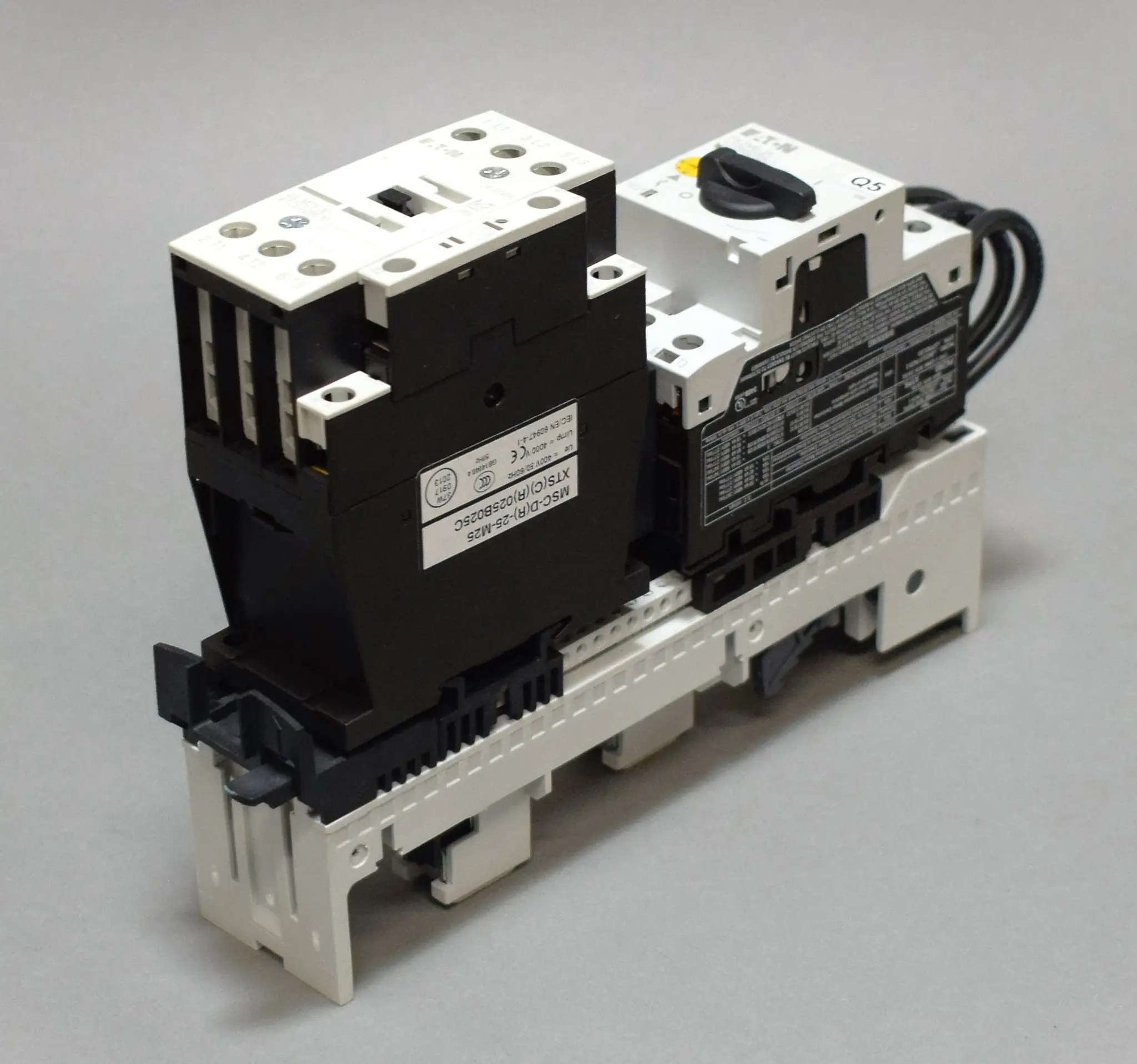 Produktfoto 1 von MSC-D-25-M25230V50HZBBA