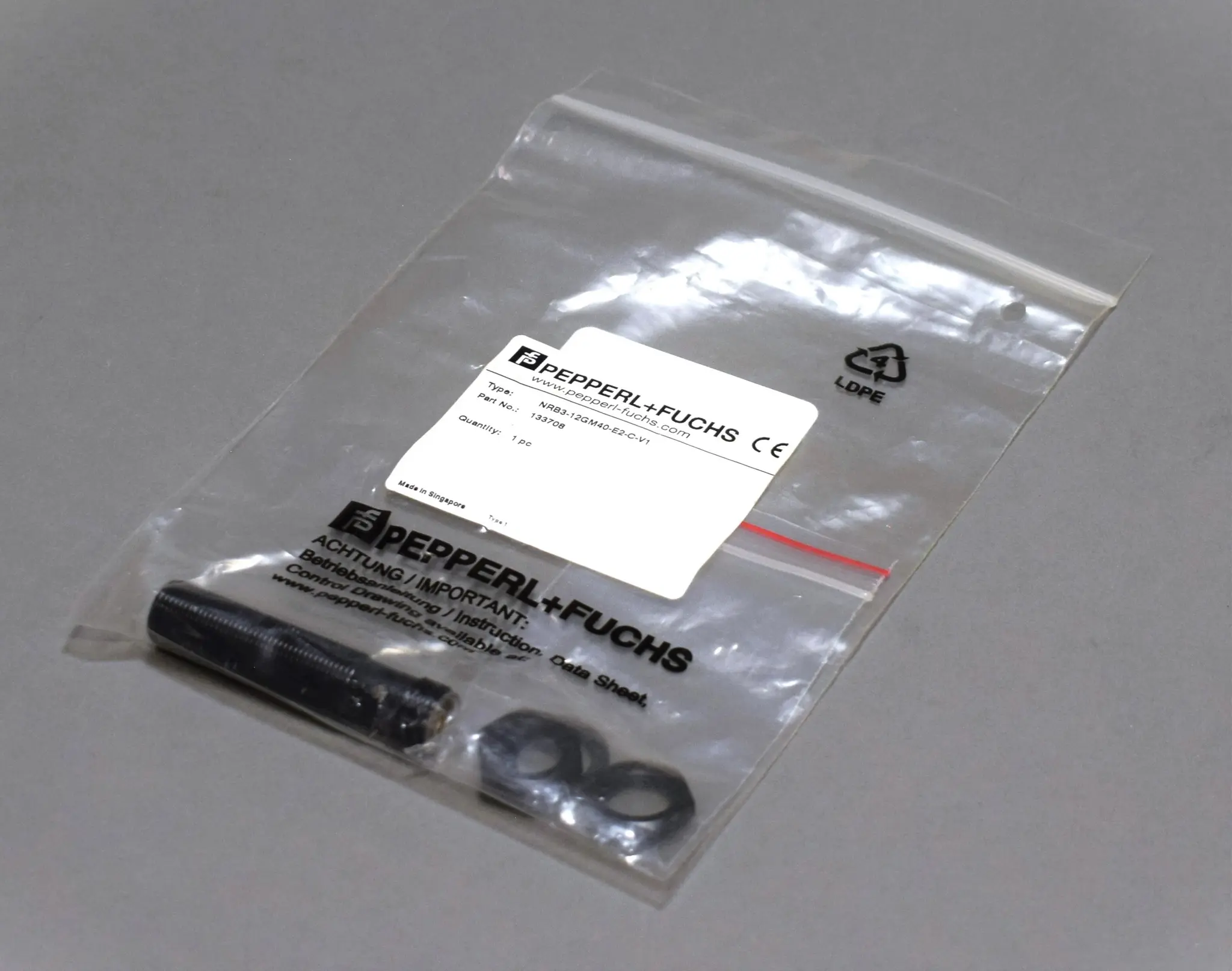 Produktfoto 1 von NRB3-12GM40-E2-C-V1