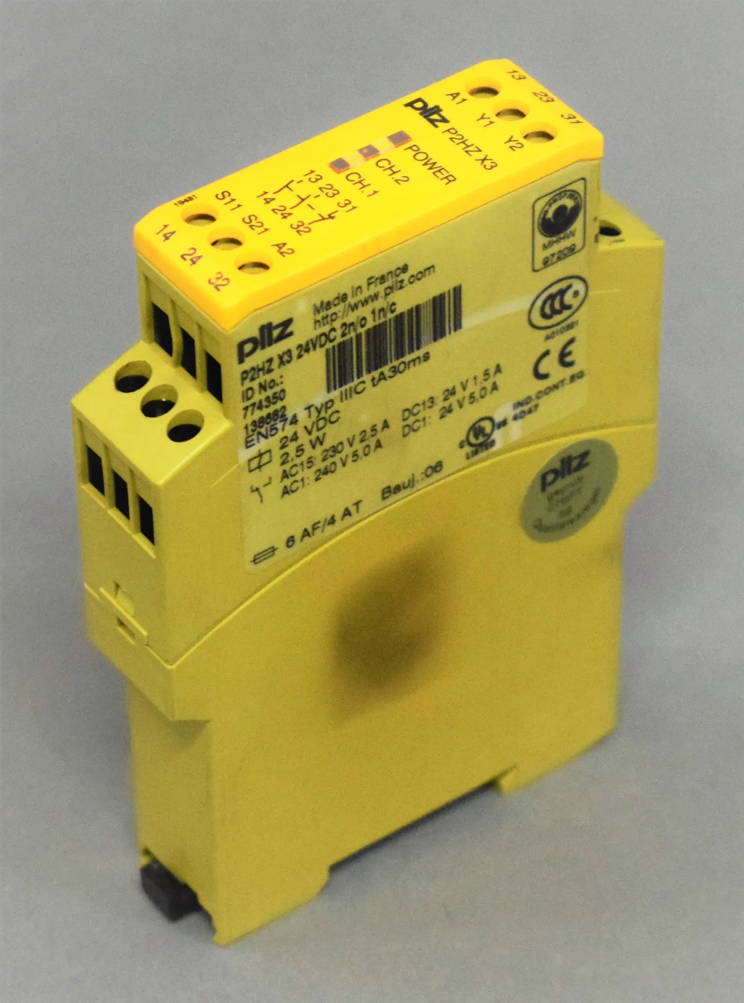 Produktfoto 1 von P2HZ X3 24VDC 2NO 1NC