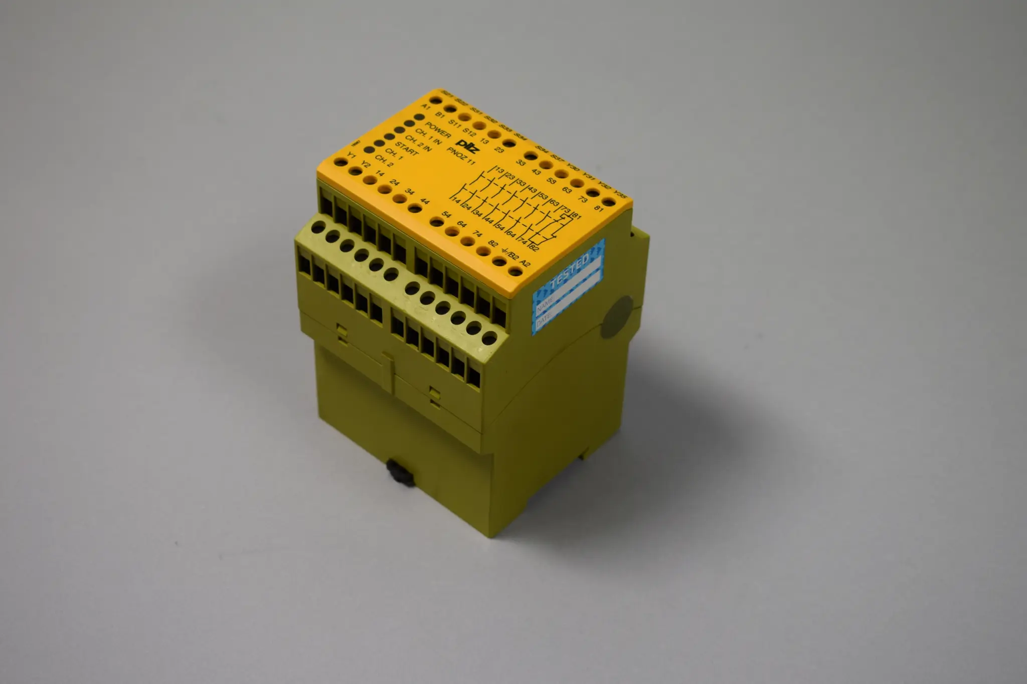 Produktfoto 1 von PNOZ 11 24VAC 24VDC 7no 1nc