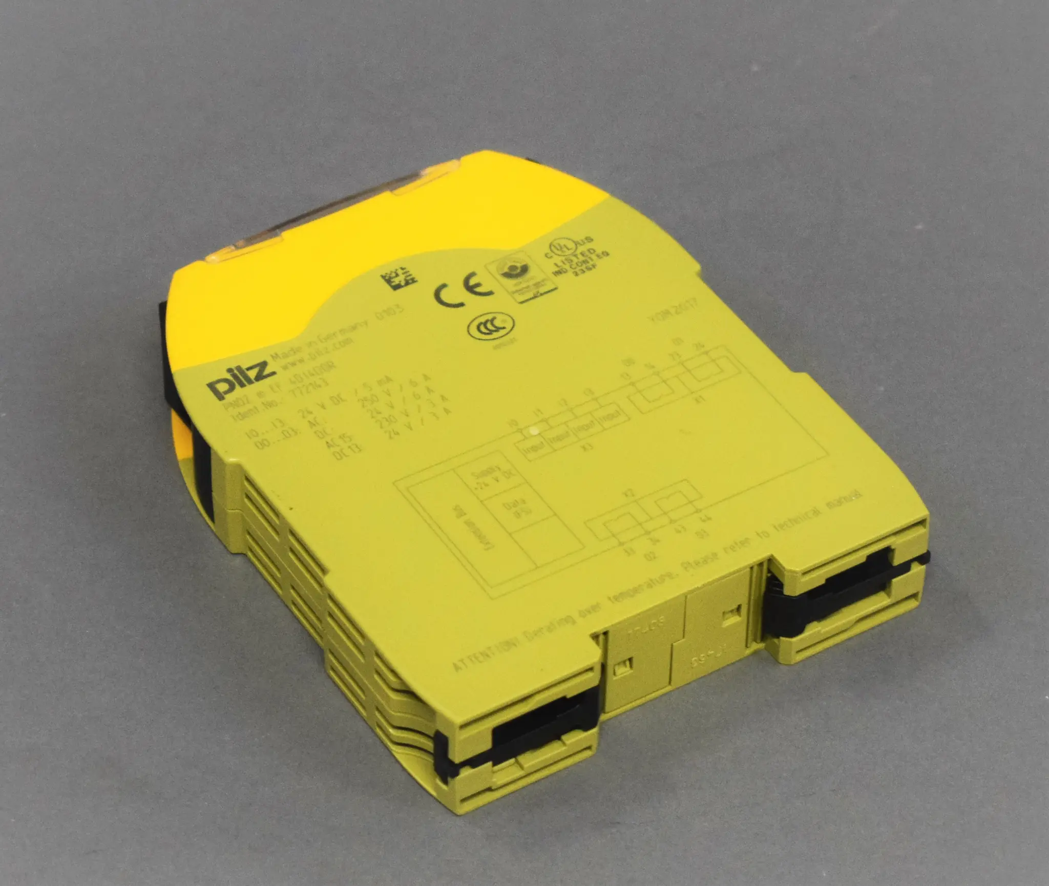 Produktfoto 1 von PNOZ M EF 4DI4DOR