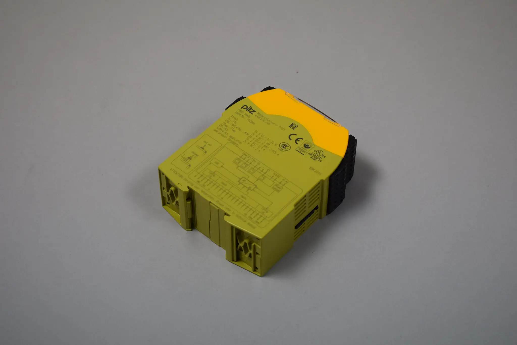 Produktfoto 1 von PNOZ mm0p 24VDC