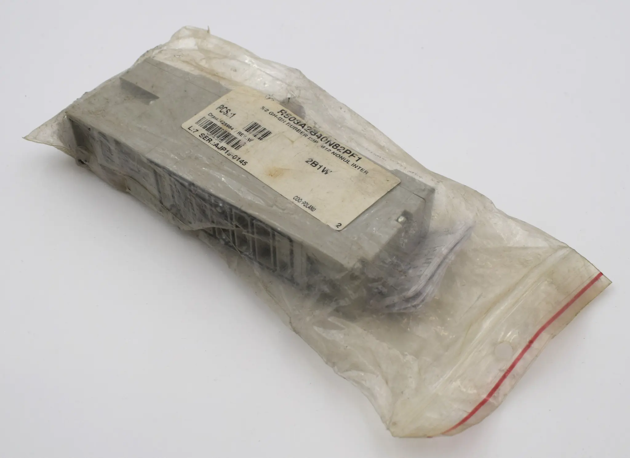 Produktfoto 1 von R503A2B40N82PF1
