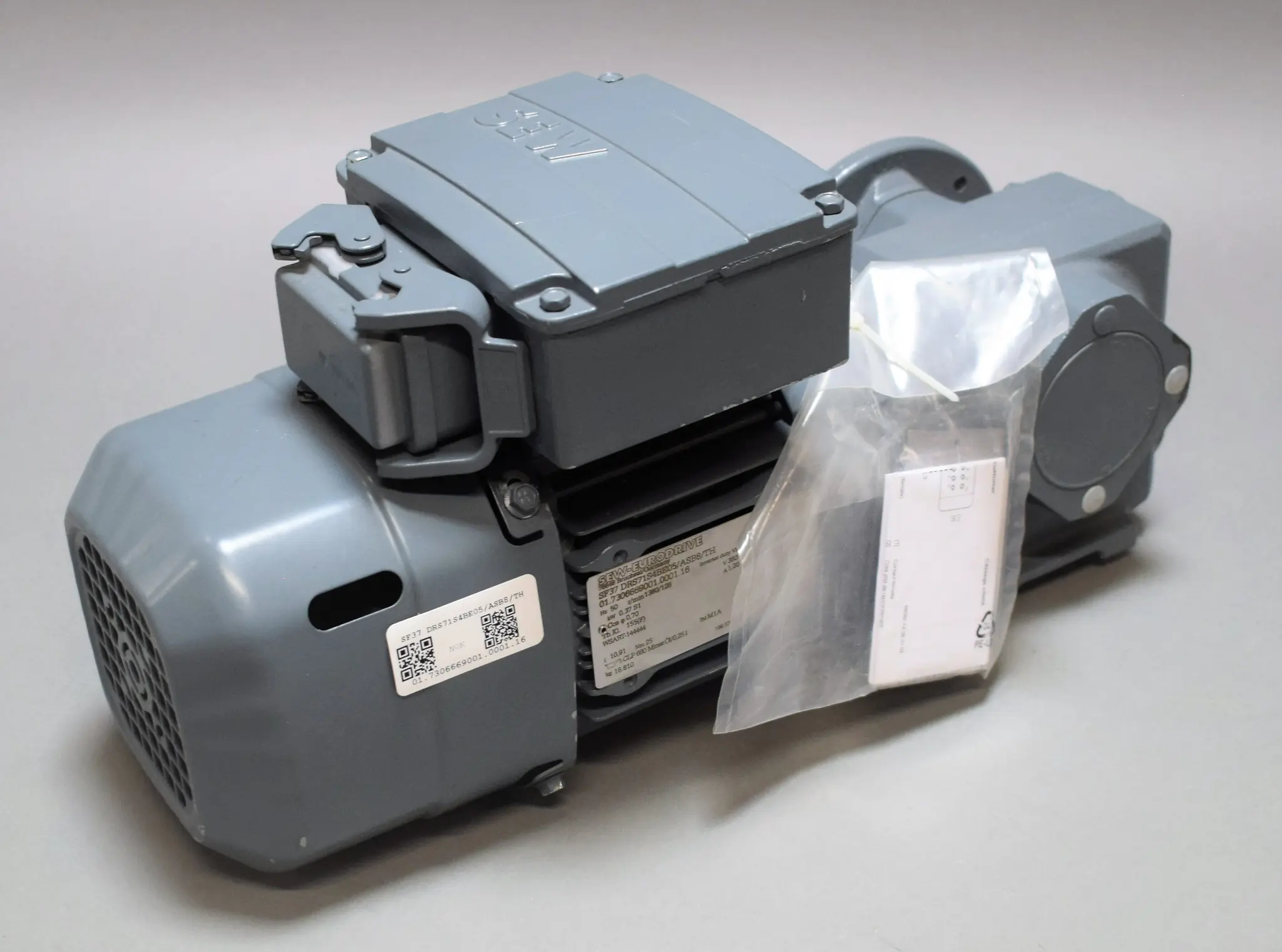 Produktfoto 1 von SF37 DRS71S4BE05ASB8TH