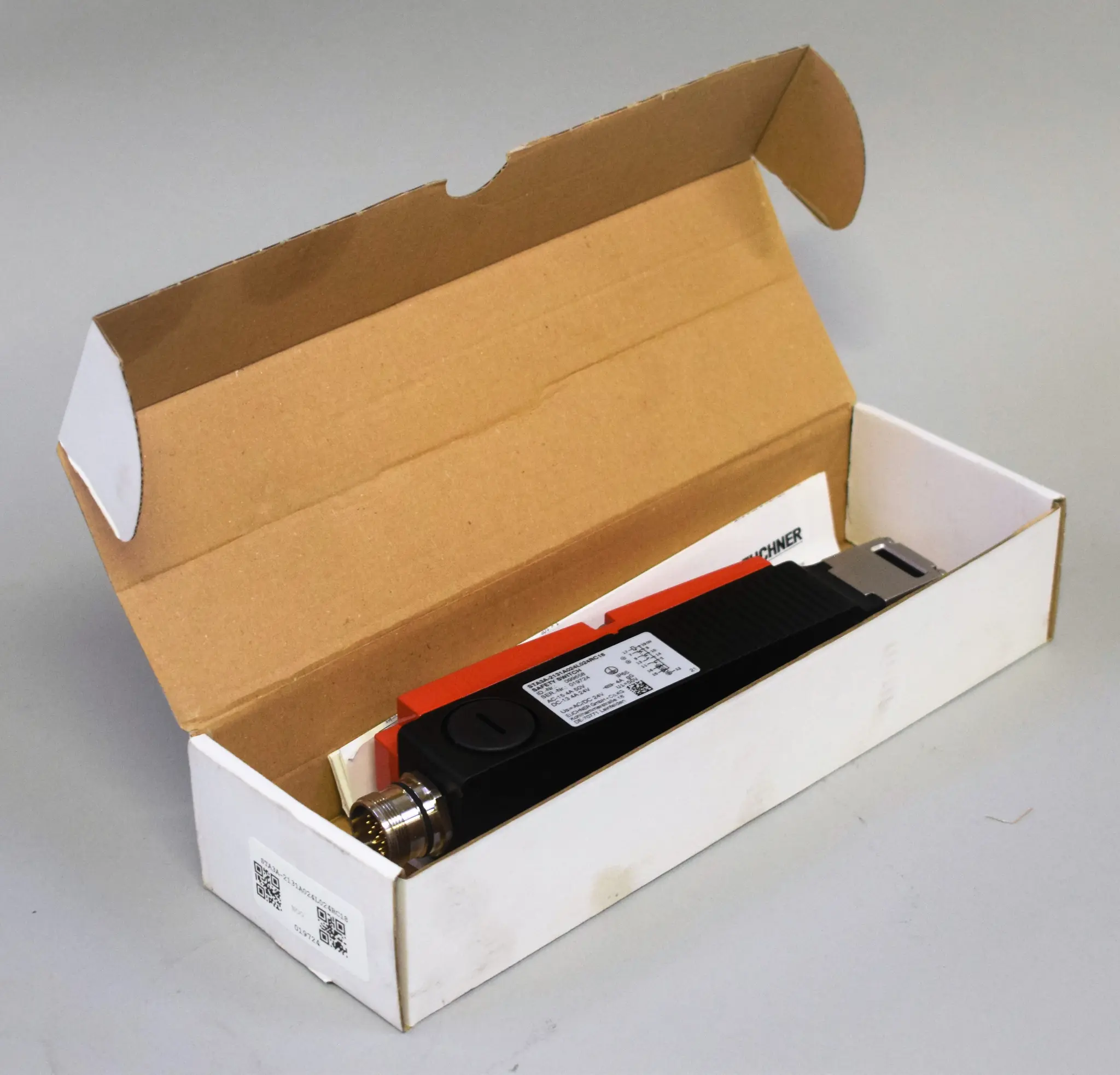 Produktfoto 1 von STA3A-2131A024L024RC18
