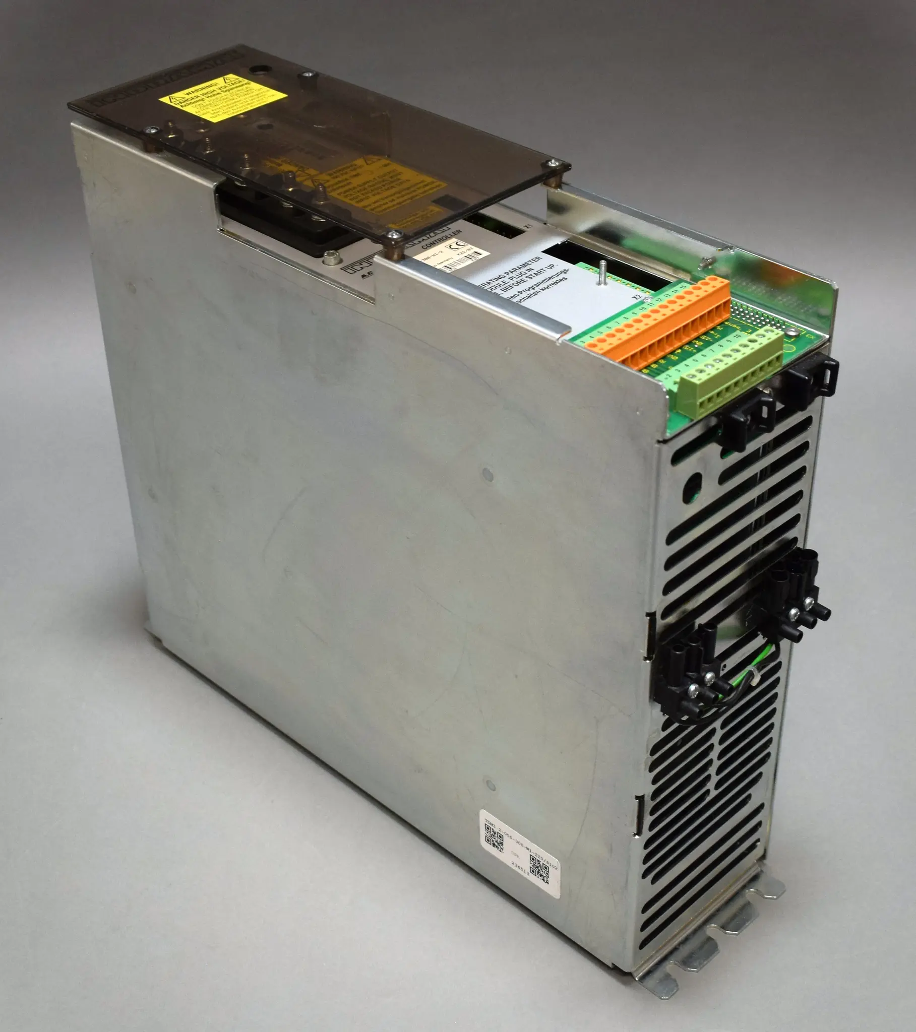 TDM12-050-300-W1-220S102