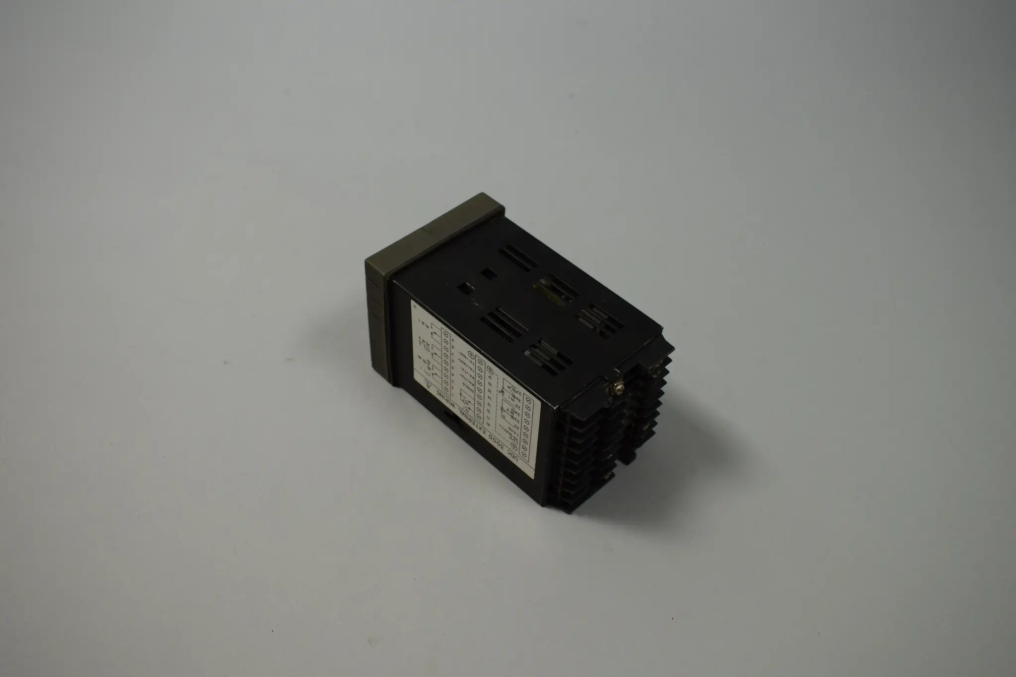 Produktfoto 1 von UDC3000-DC300E-E-0A3-22-000-0-GE